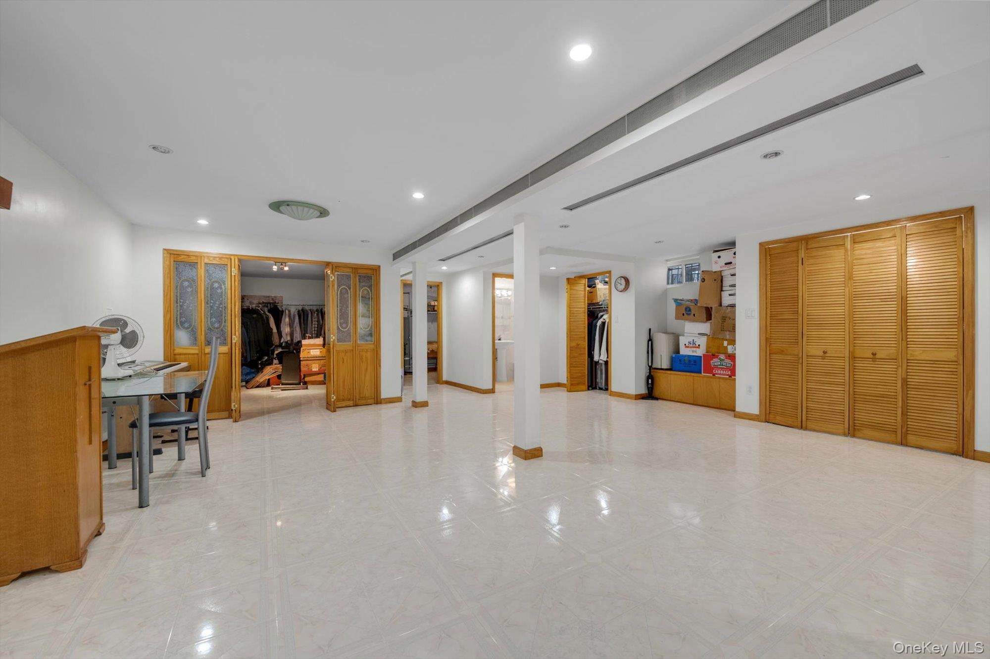 Single Family 175th Street Queens, NY 11365, MLS-1028235-17