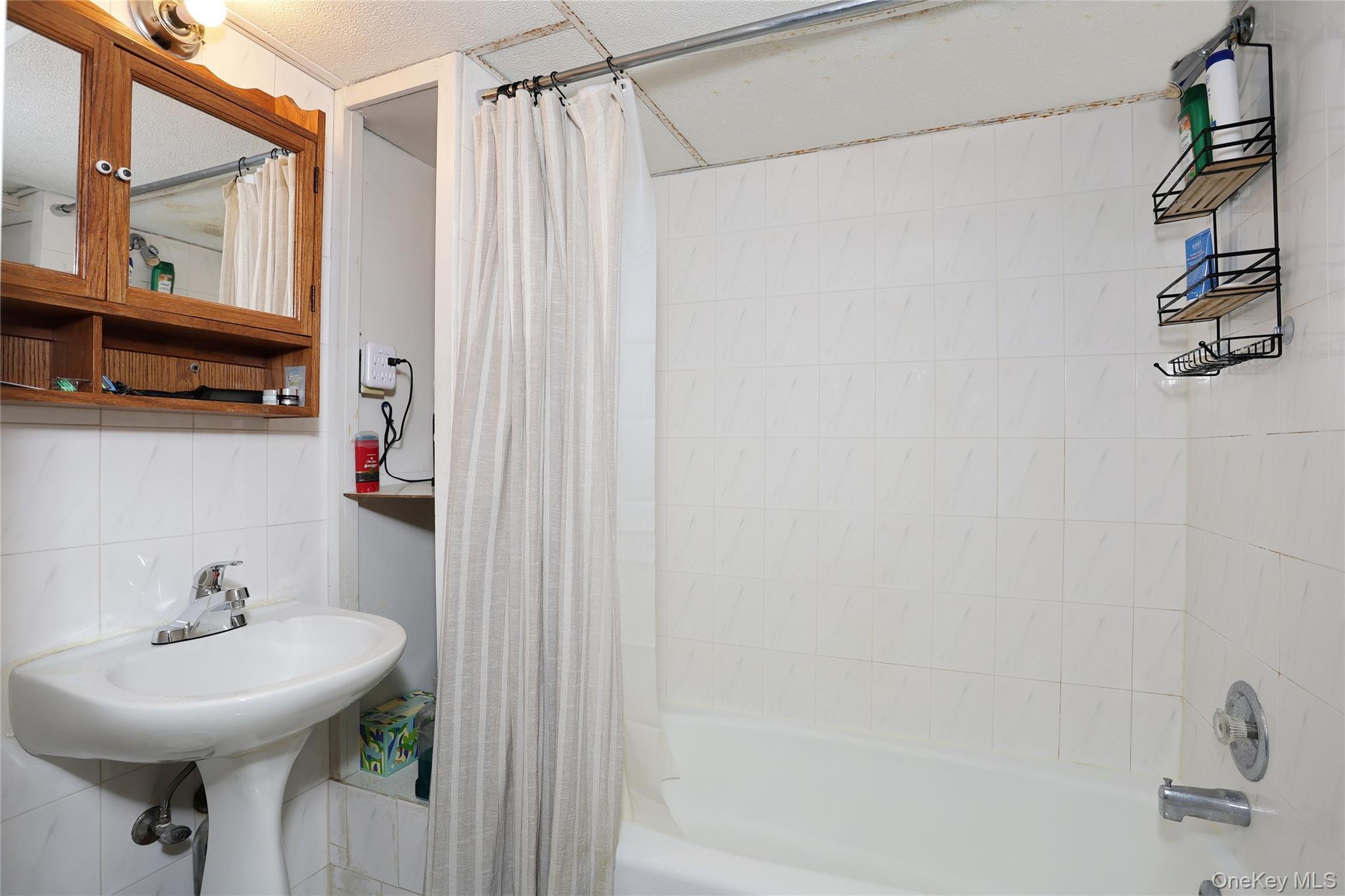 Single Family Westend Avenue  Rockland County, NY 10960, MLS-1028244-33