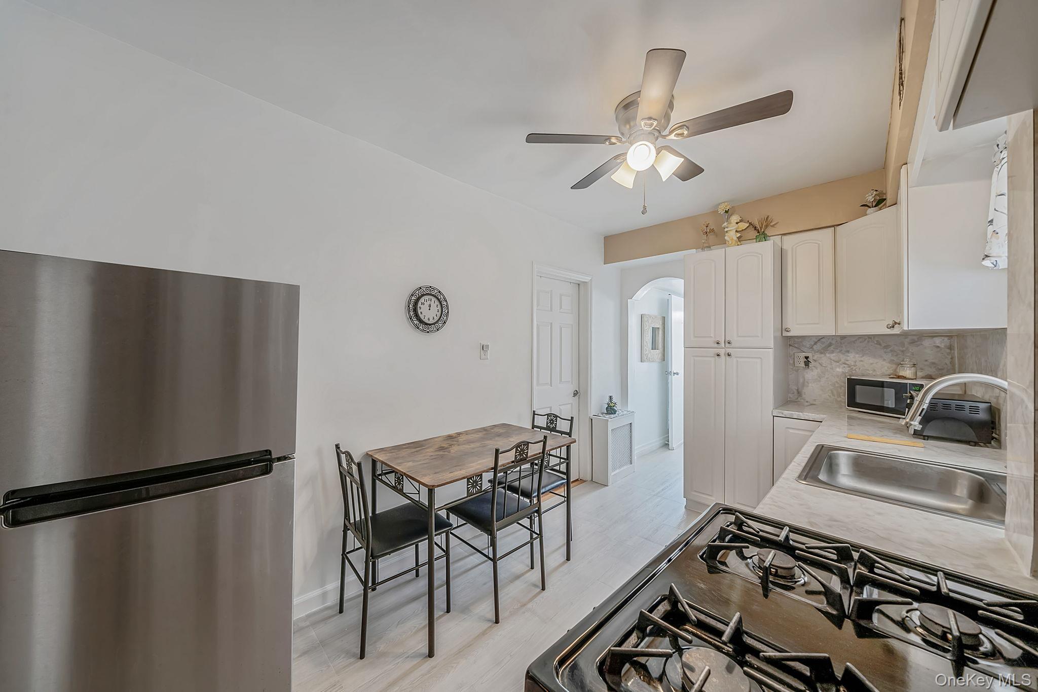 Single Family Wilkinson Avenue Bronx, NY 10461, MLS-1028253-9