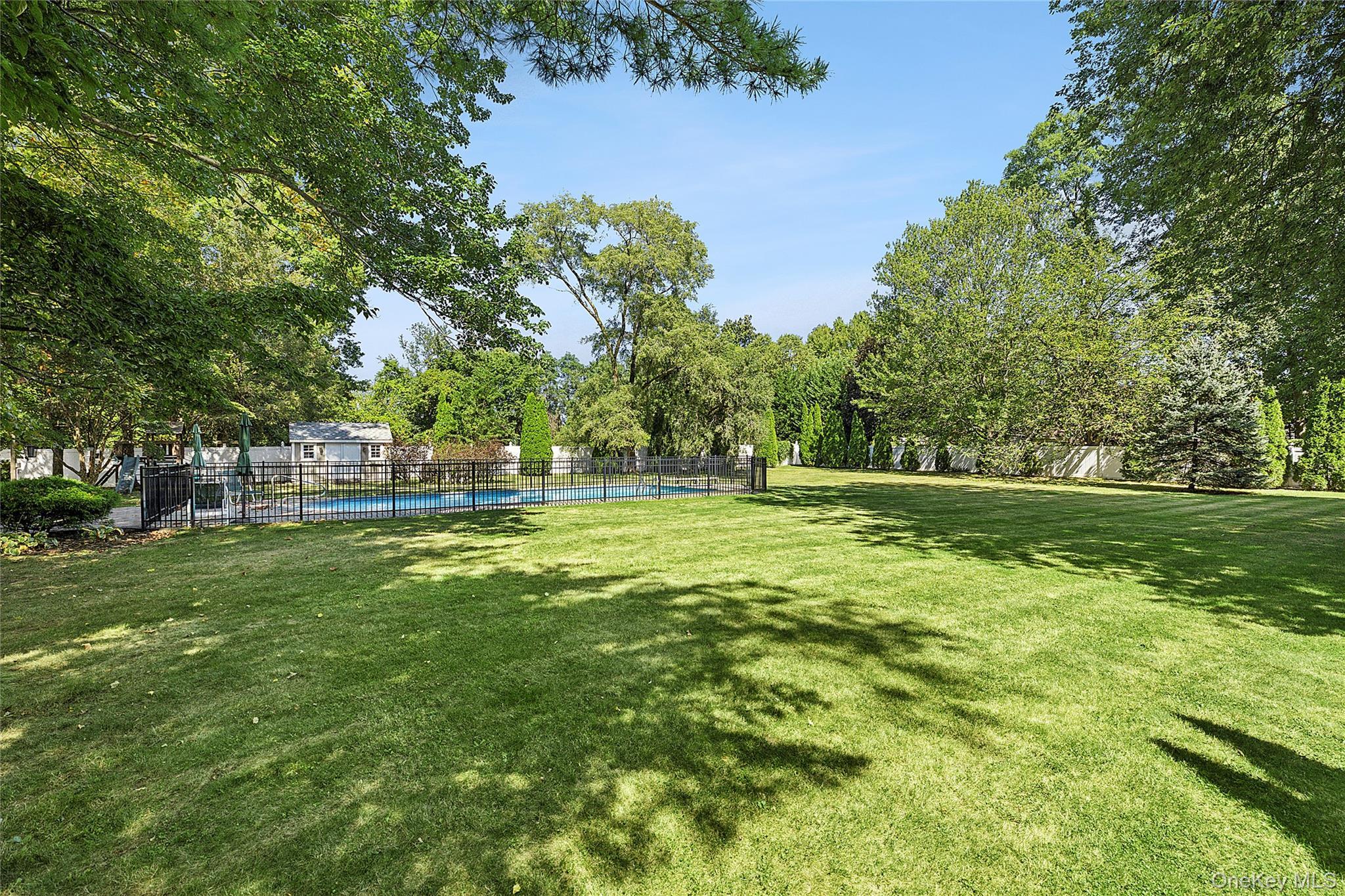 Single Family Dix Woods Drive  Suffolk County, NY 11747, MLS-1028257-20