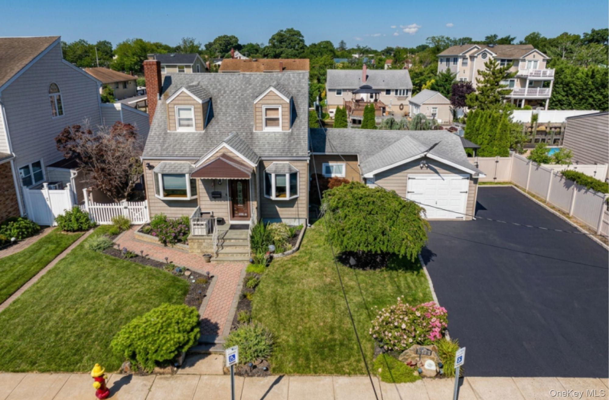 Single Family Farmers Avenue Nassau County, NY 11710, MLS-1028265-23