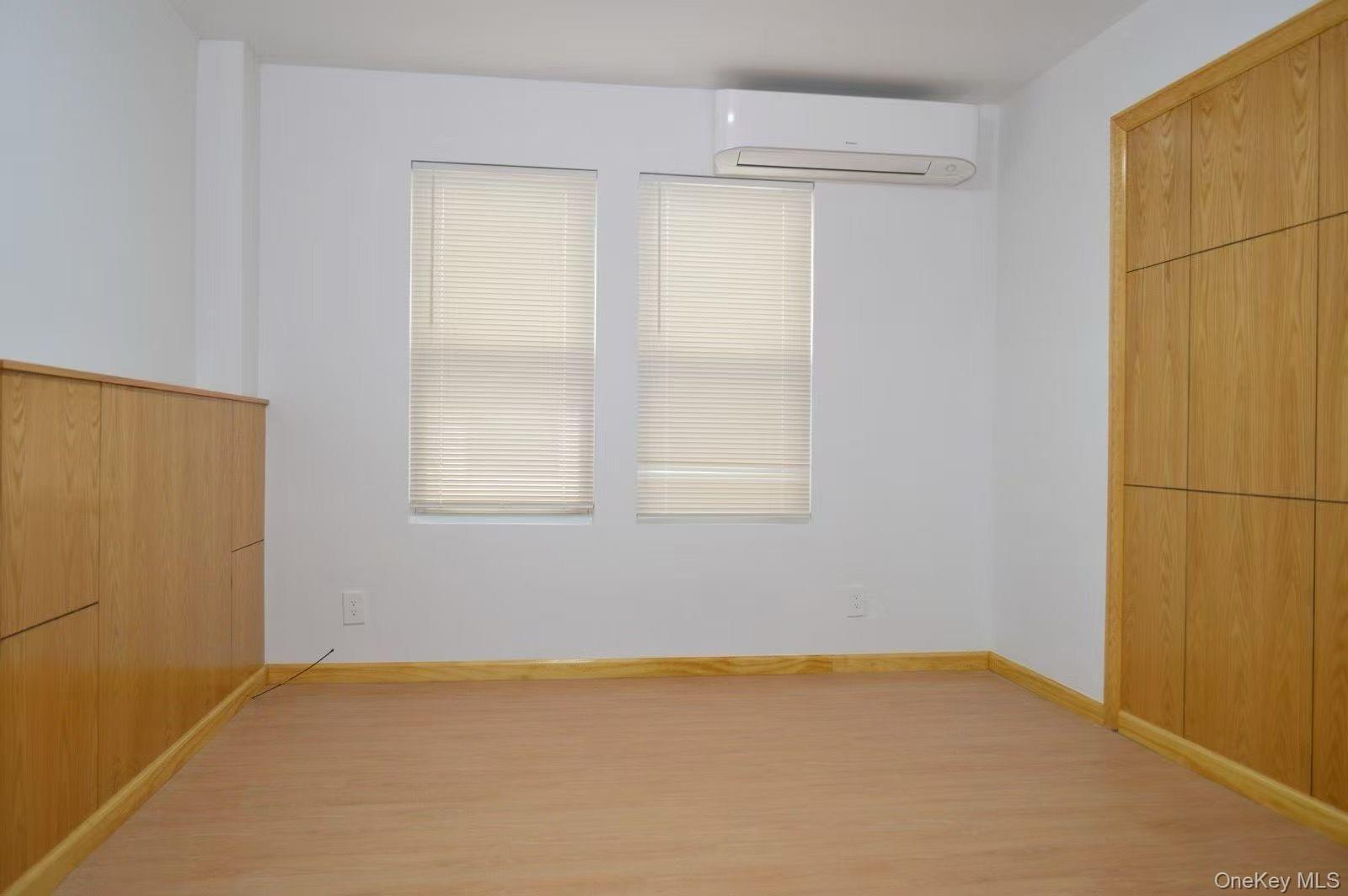 Single Family 47 St Queens, NY 11377, MLS-1028276-5