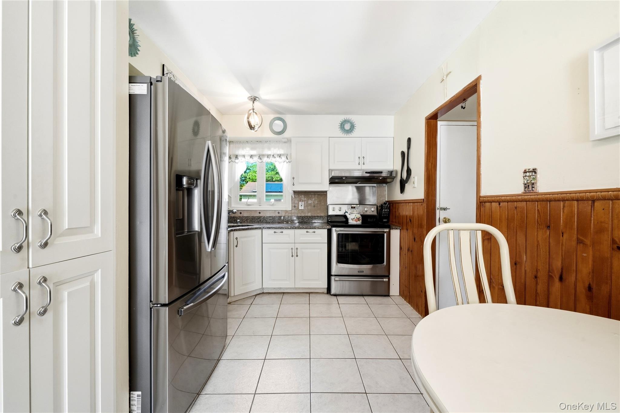 Single Family Hawkins Road Suffolk County, NY 11720, MLS-1028322-11