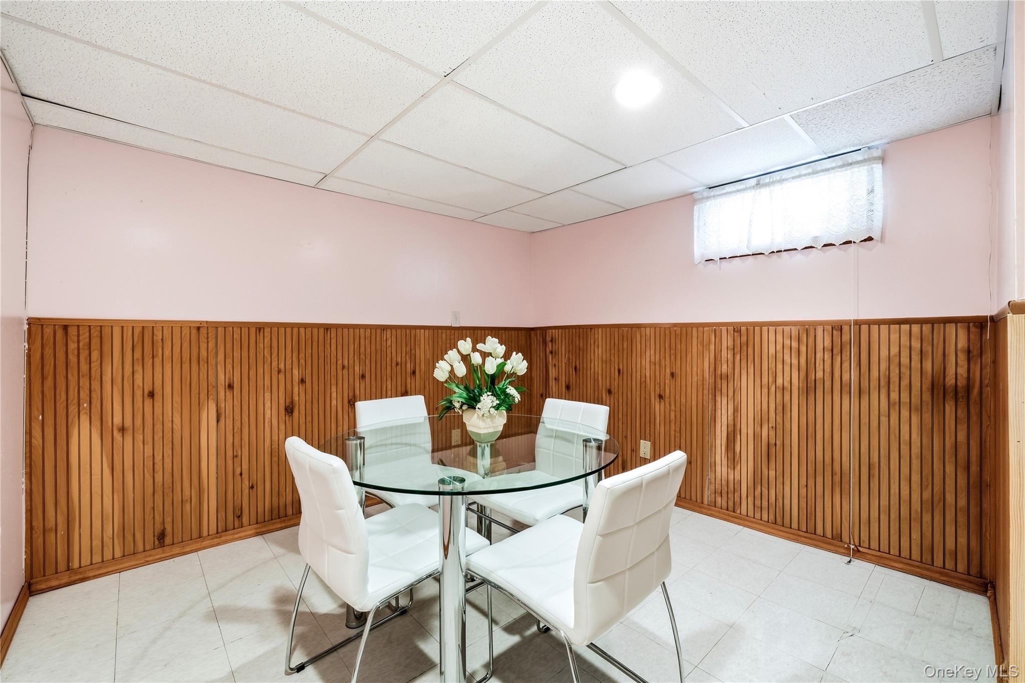 Single Family Hawkins Road Suffolk County, NY 11720, MLS-1028322-22