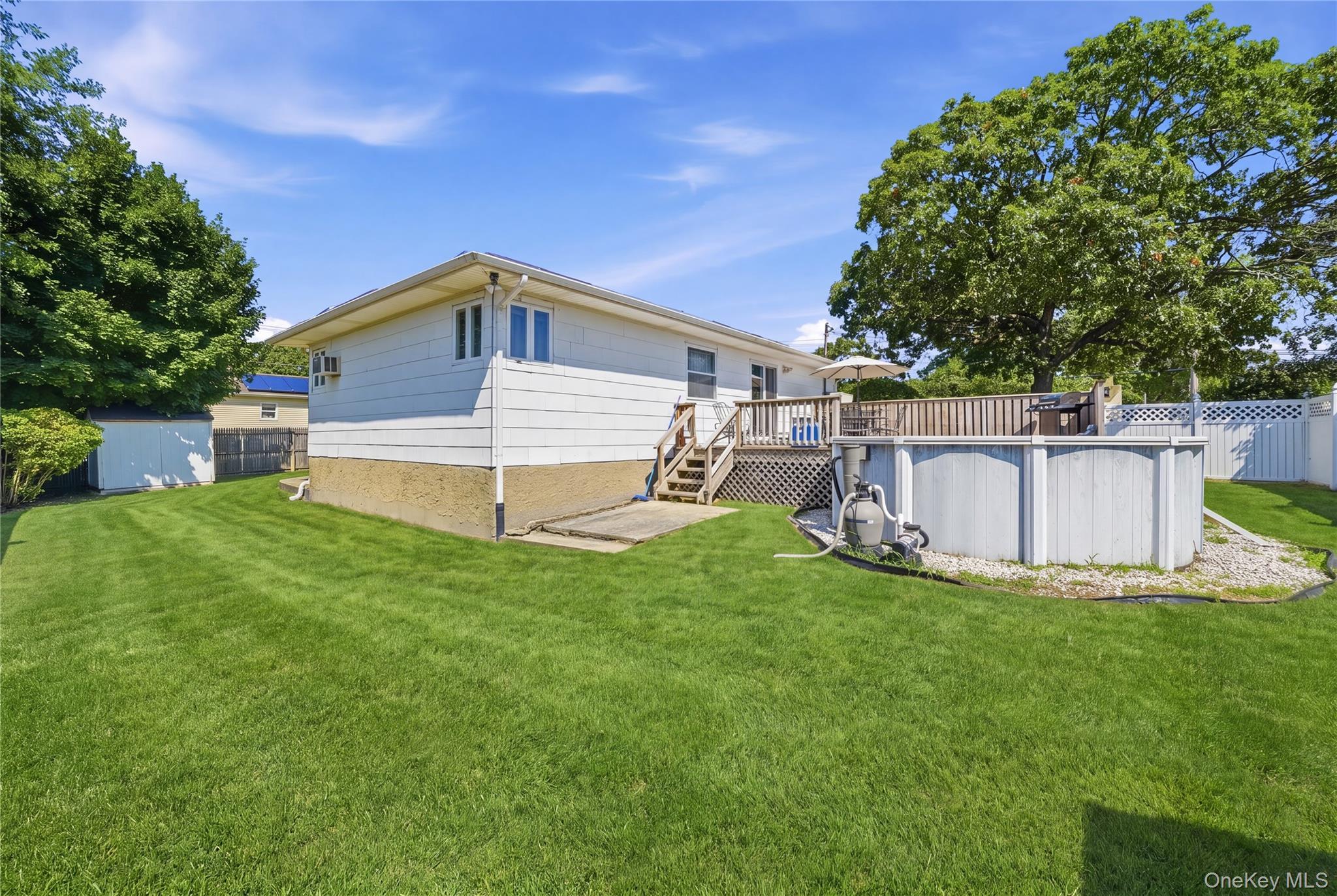 Single Family Hawkins Road Suffolk County, NY 11720, MLS-1028322-26