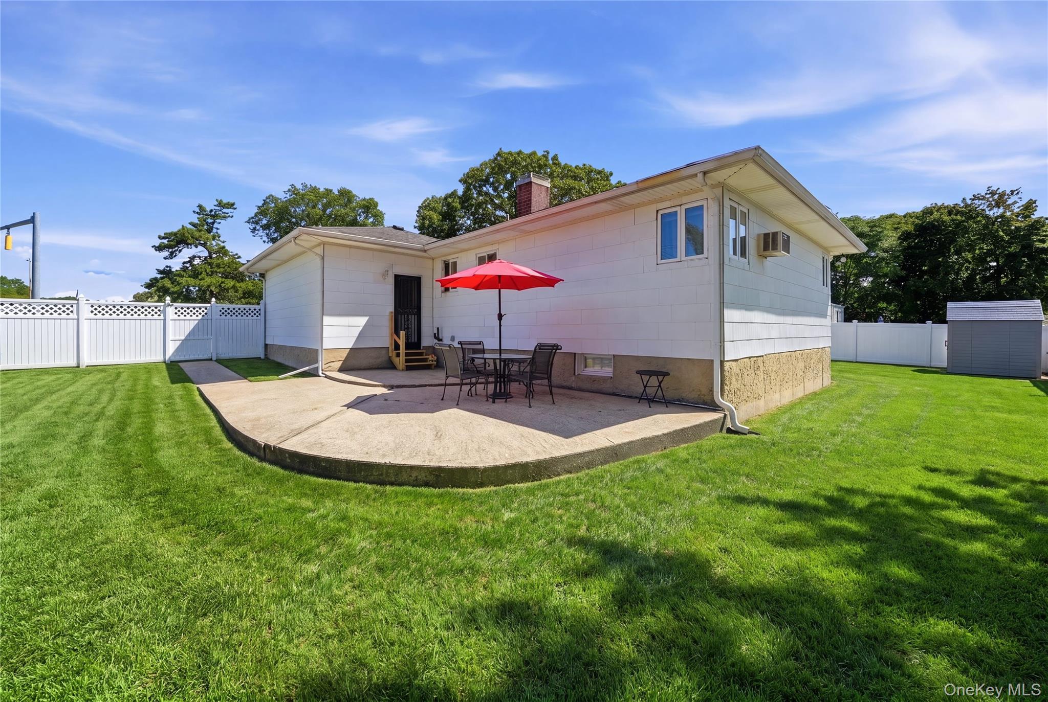 Single Family Hawkins Road Suffolk County, NY 11720, MLS-1028322-27