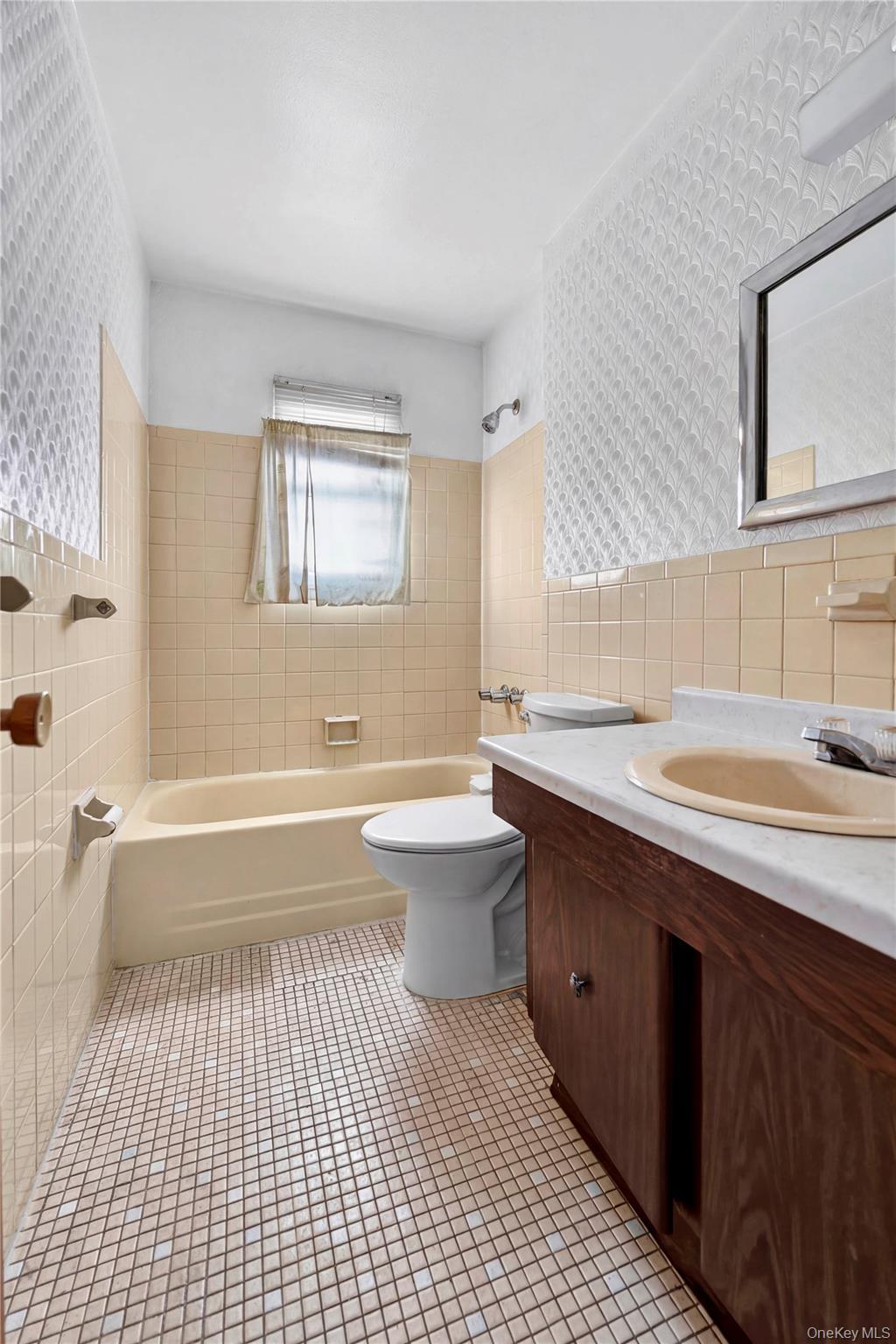 Single Family Sutter Avenue Queens, NY 11436, MLS-1028336-10