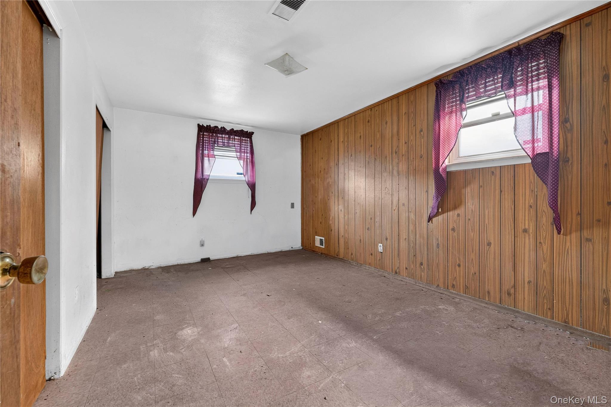 Single Family Sutter Avenue Queens, NY 11436, MLS-1028336-18