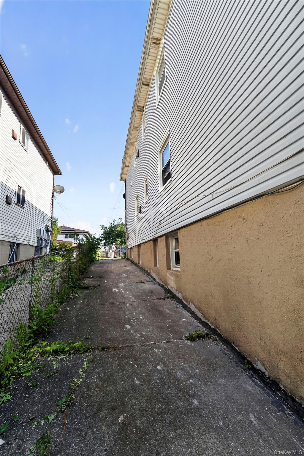 Single Family Sutter Avenue Queens, NY 11436, MLS-1028336-24