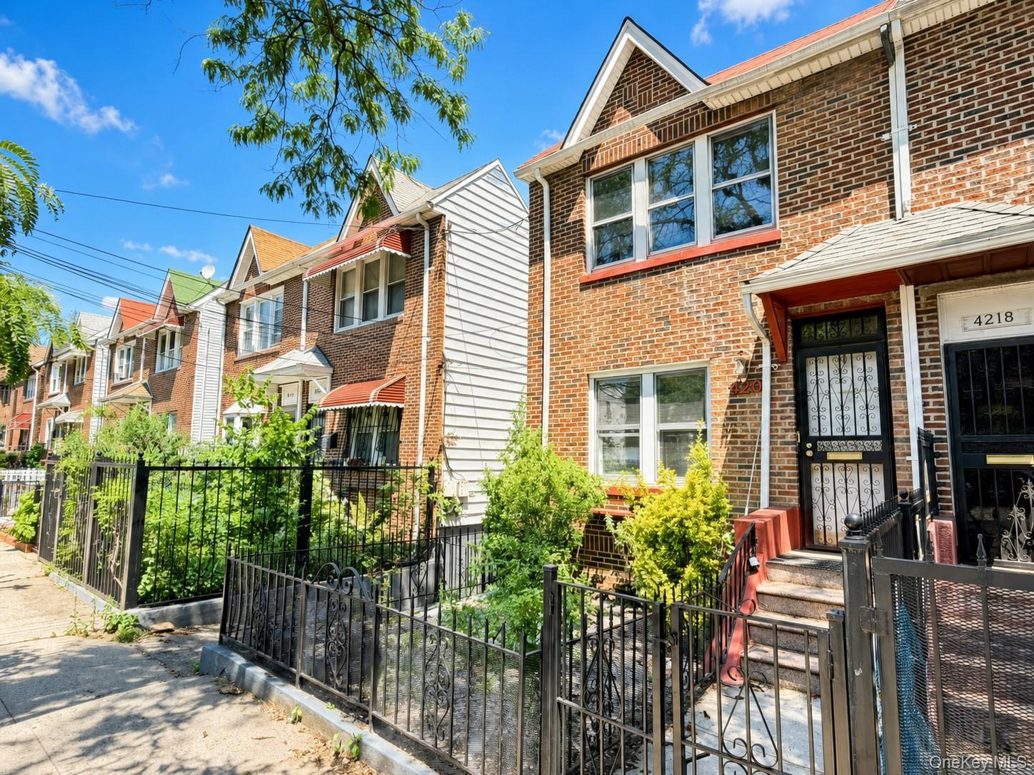 Single Family Boyd Avenue  Bronx, NY 10466, MLS-1028339-11
