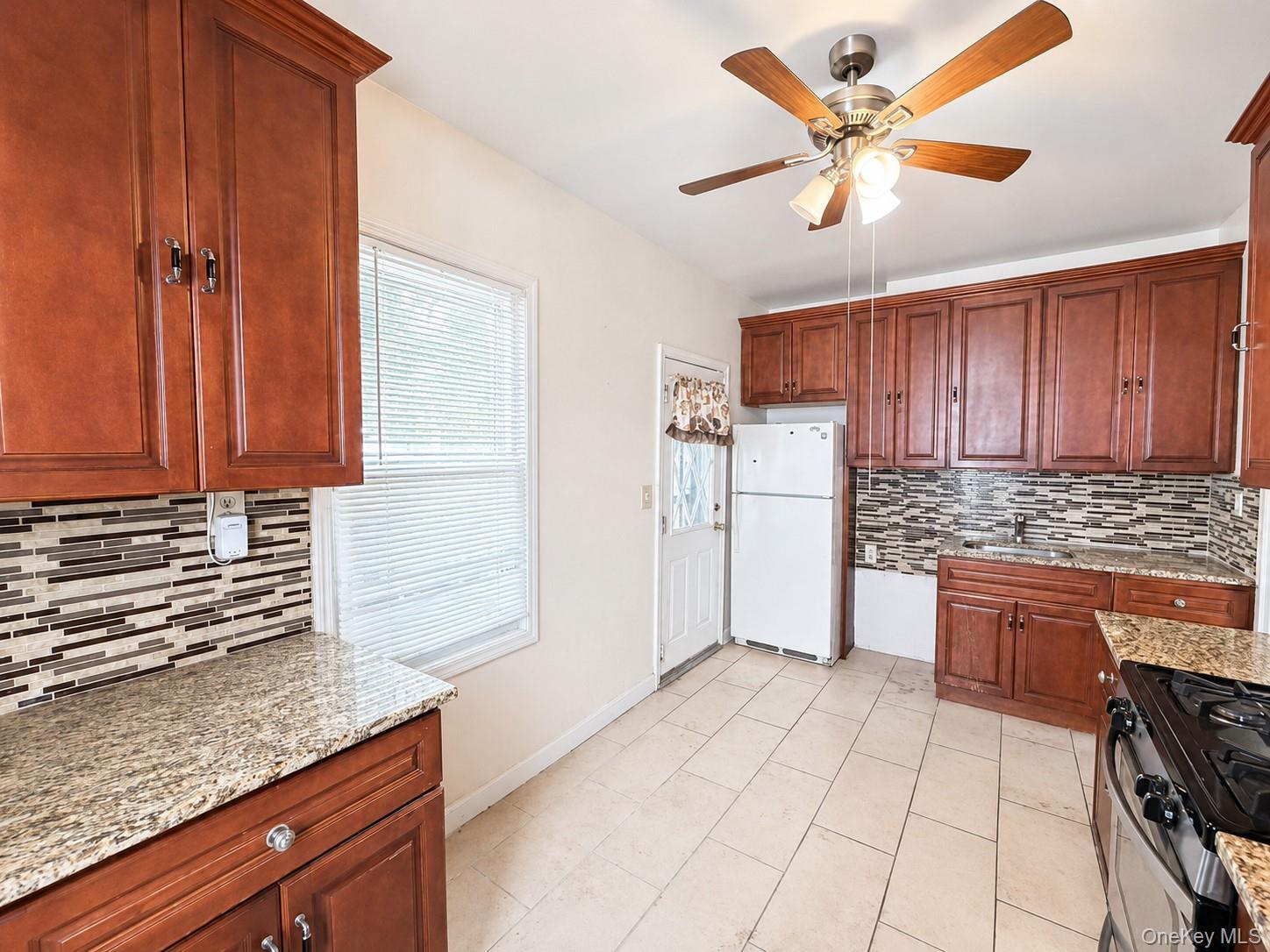 Single Family Boyd Avenue  Bronx, NY 10466, MLS-1028339-5