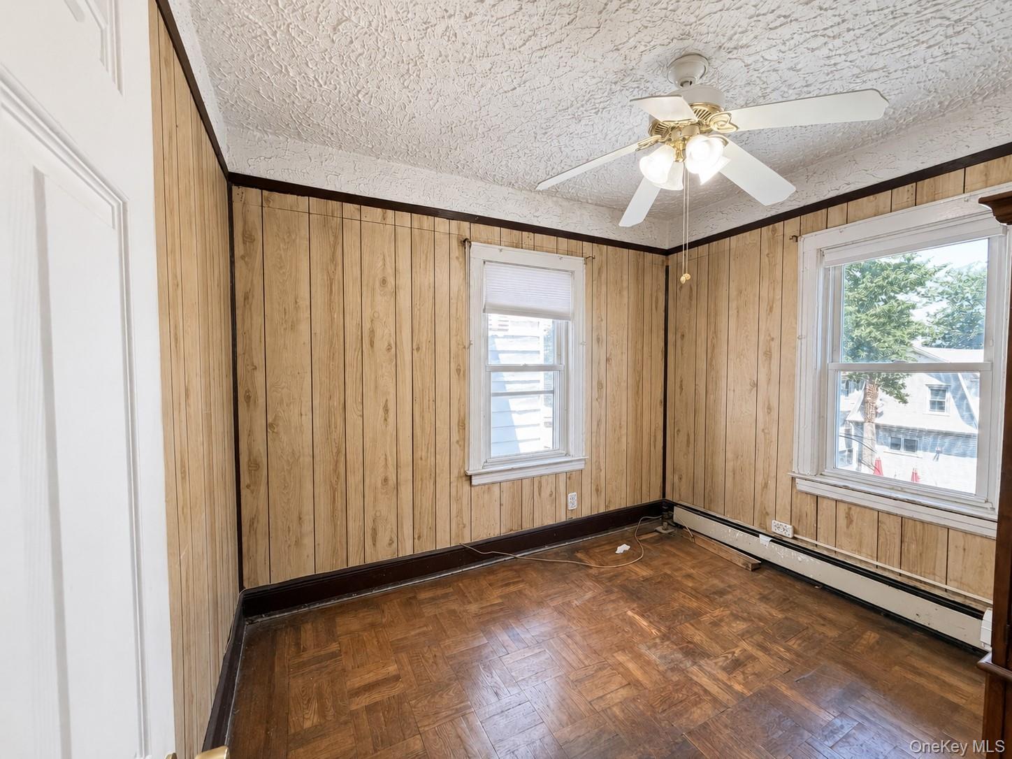 Single Family Boyd Avenue  Bronx, NY 10466, MLS-1028339-8