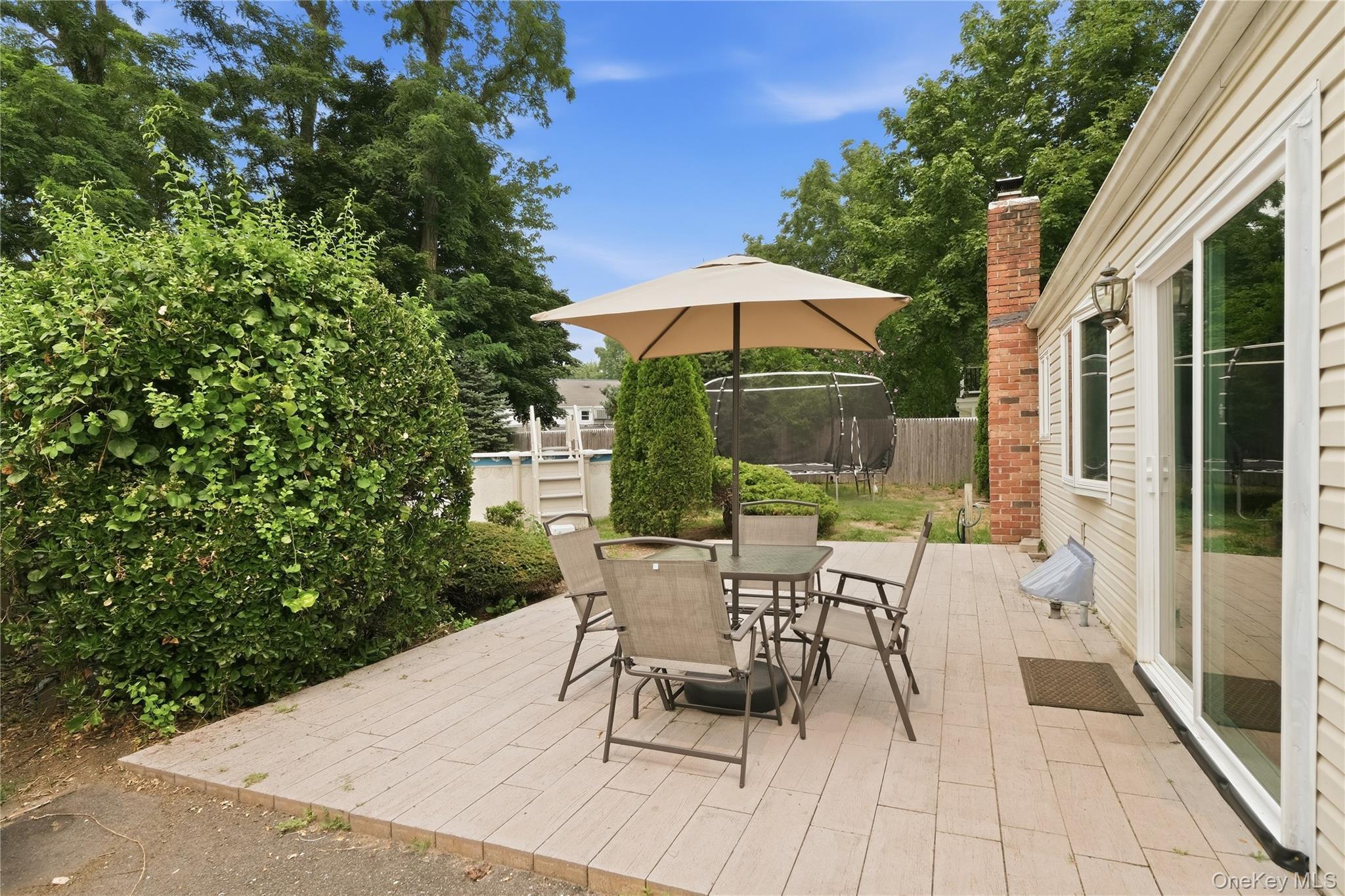 Single Family Argyle Avenue Suffolk County, NY 11784, MLS-1028343-25
