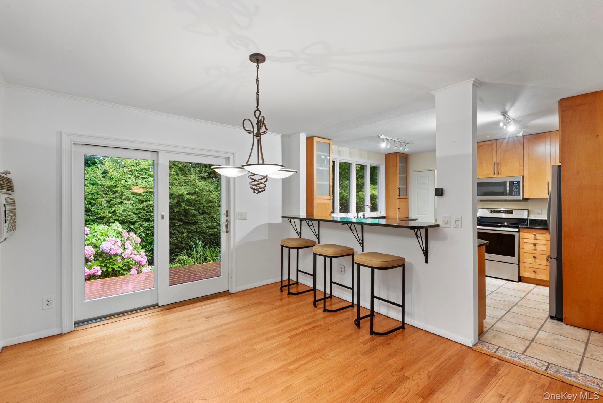 Single Family Cove Road Suffolk County, NY 11743, MLS-1028350-8