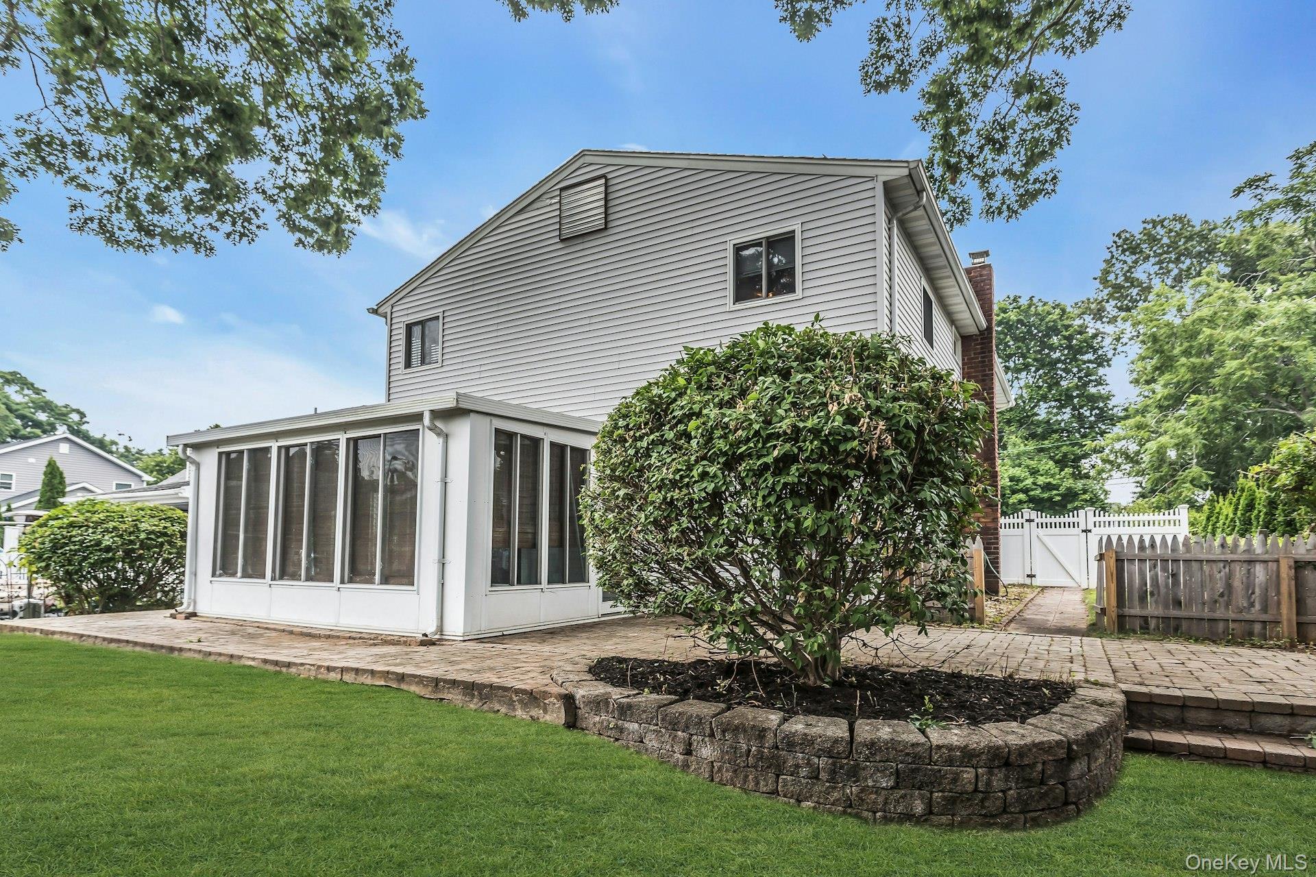 Single Family Willett Avenue  Suffolk County, NY 11782, MLS-1028363-26
