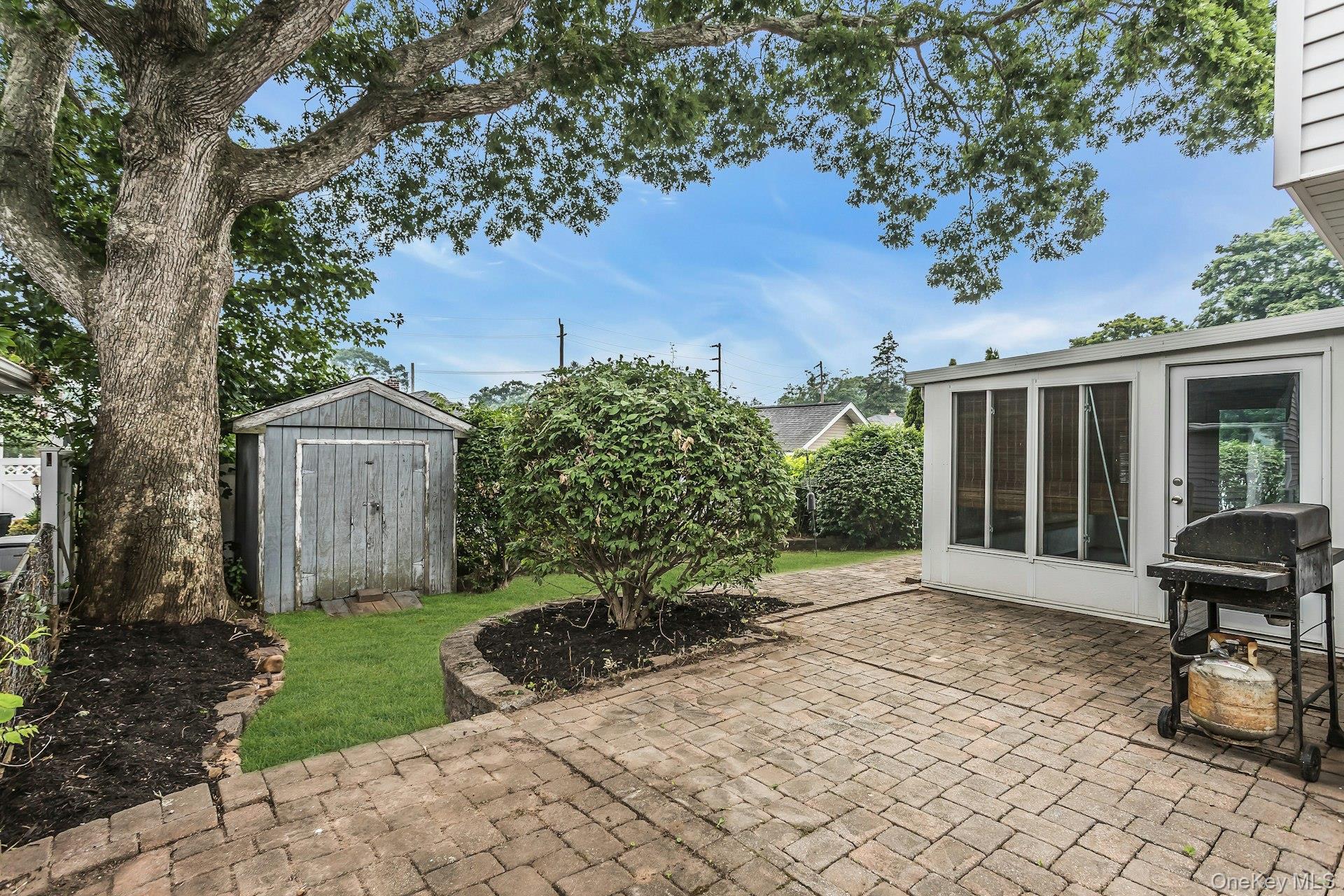 Single Family Willett Avenue  Suffolk County, NY 11782, MLS-1028363-27