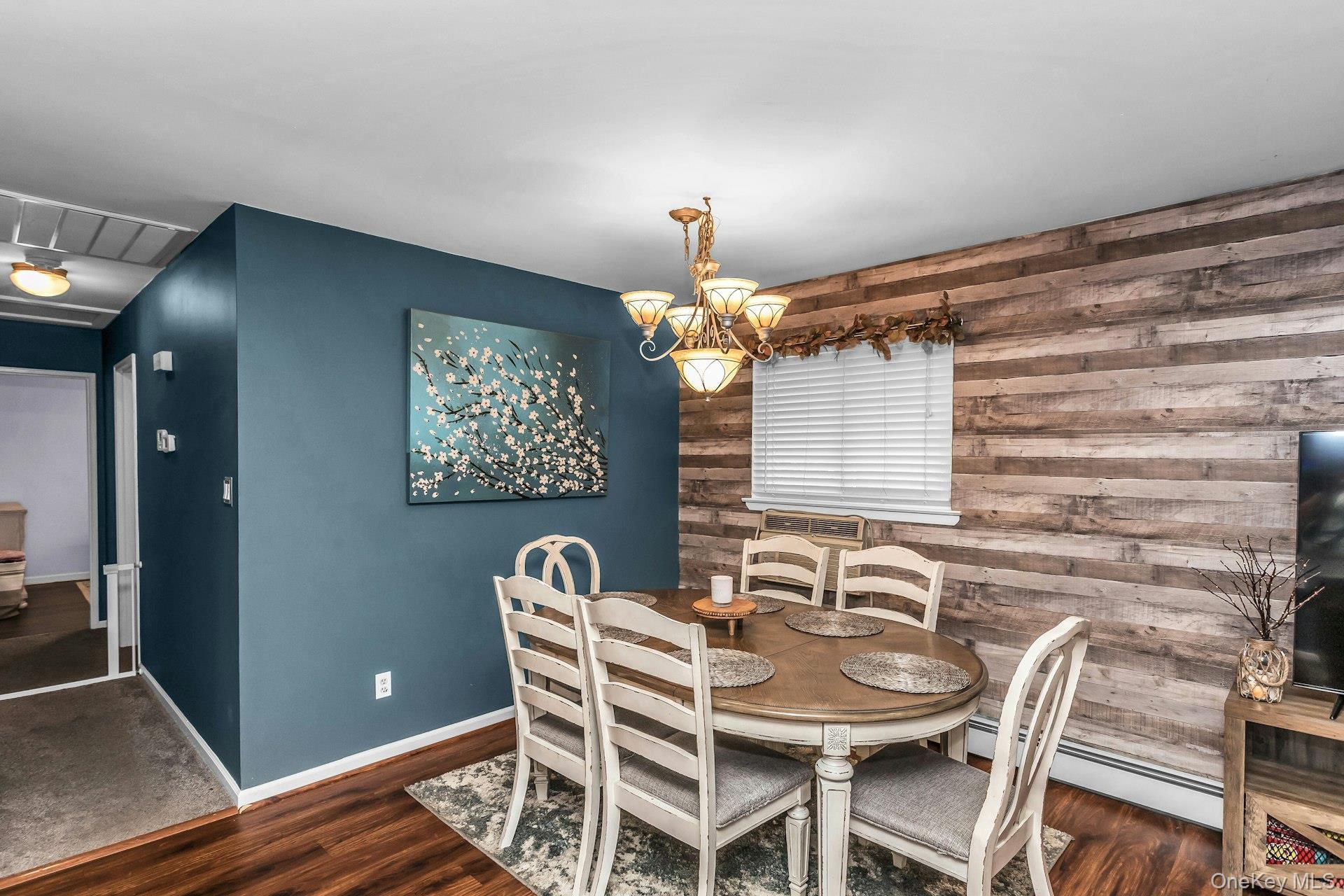 Single Family Willett Avenue  Suffolk County, NY 11782, MLS-1028363-6