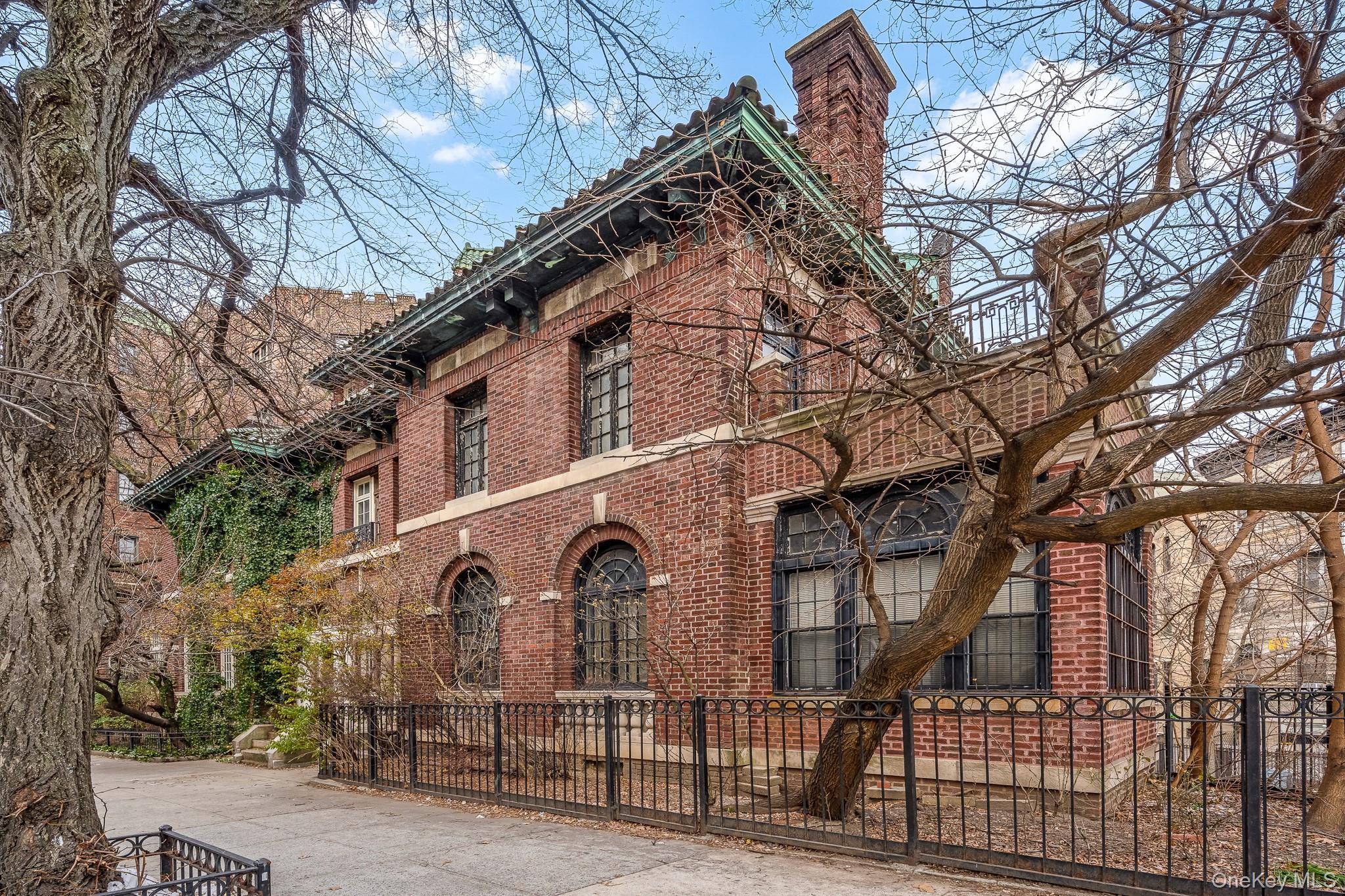 Single Family Riverside Drive Manhattan, NY 10032, MLS-1028406-5