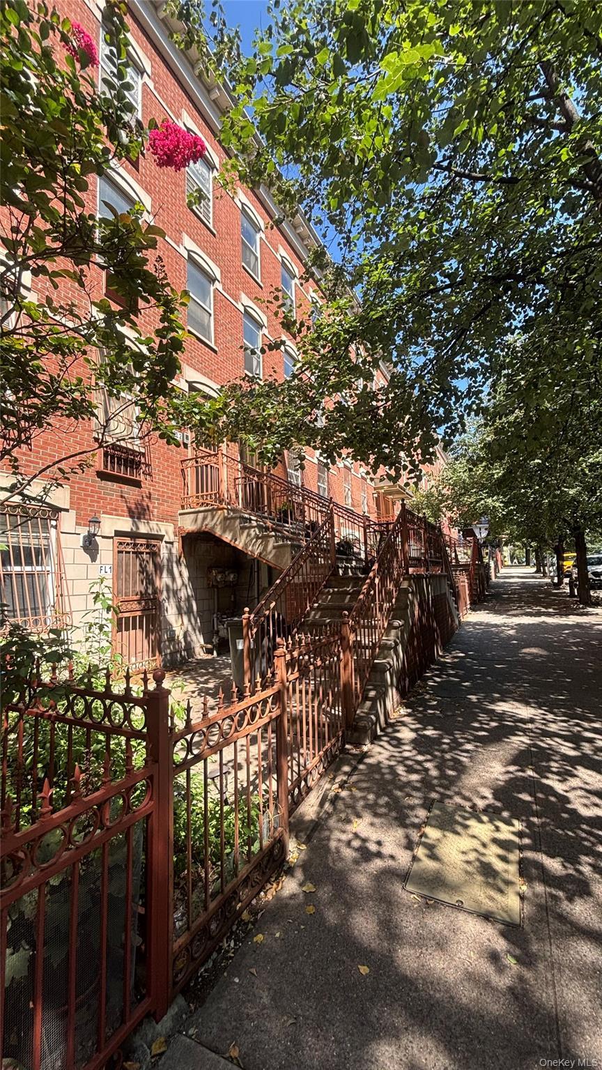 Single Family E 117th Street Manhattan, NY 10035, MLS-1028414-3