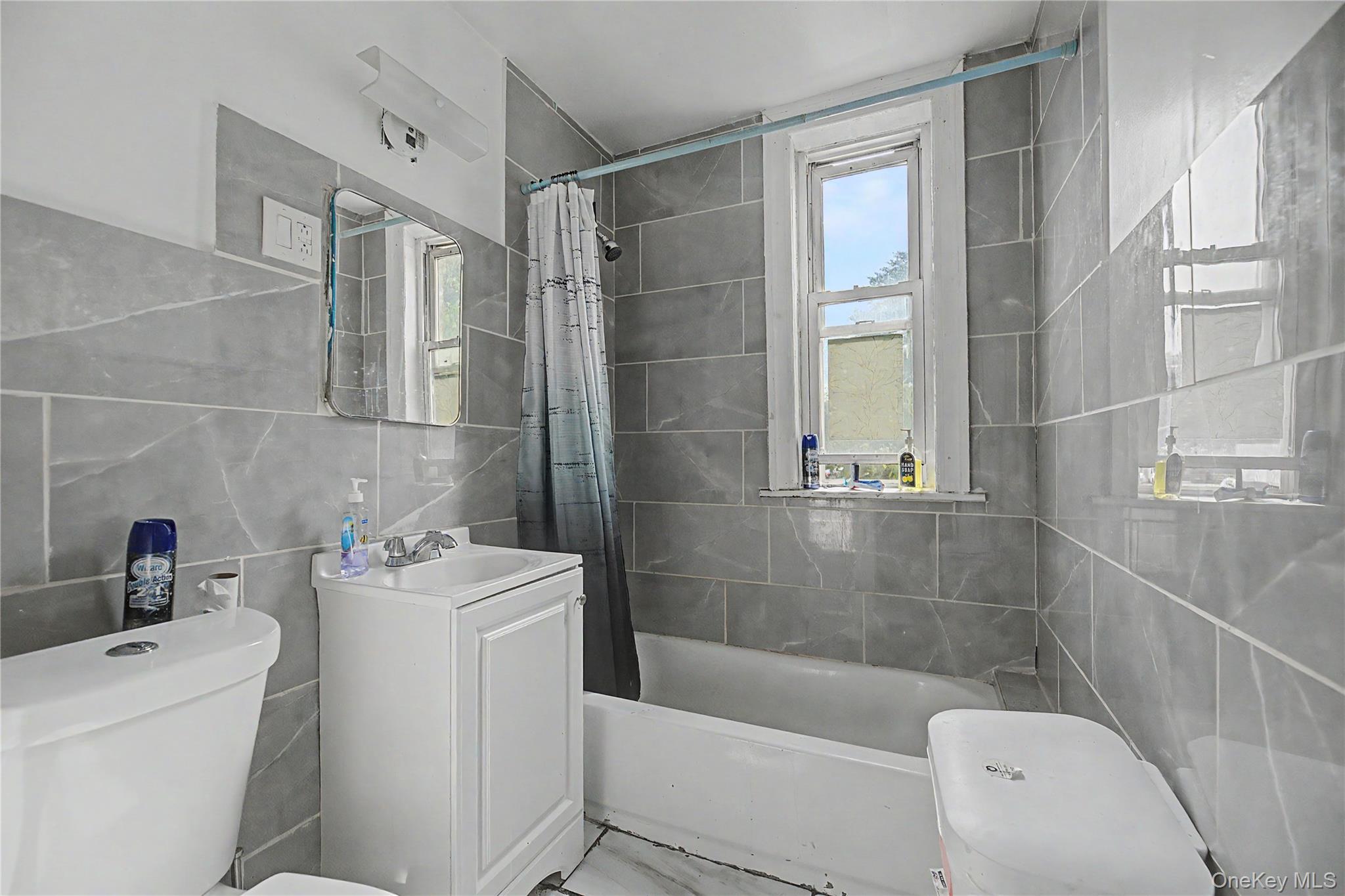 Single Family E 172nd Street  Bronx, NY 10472, MLS-1028415-13