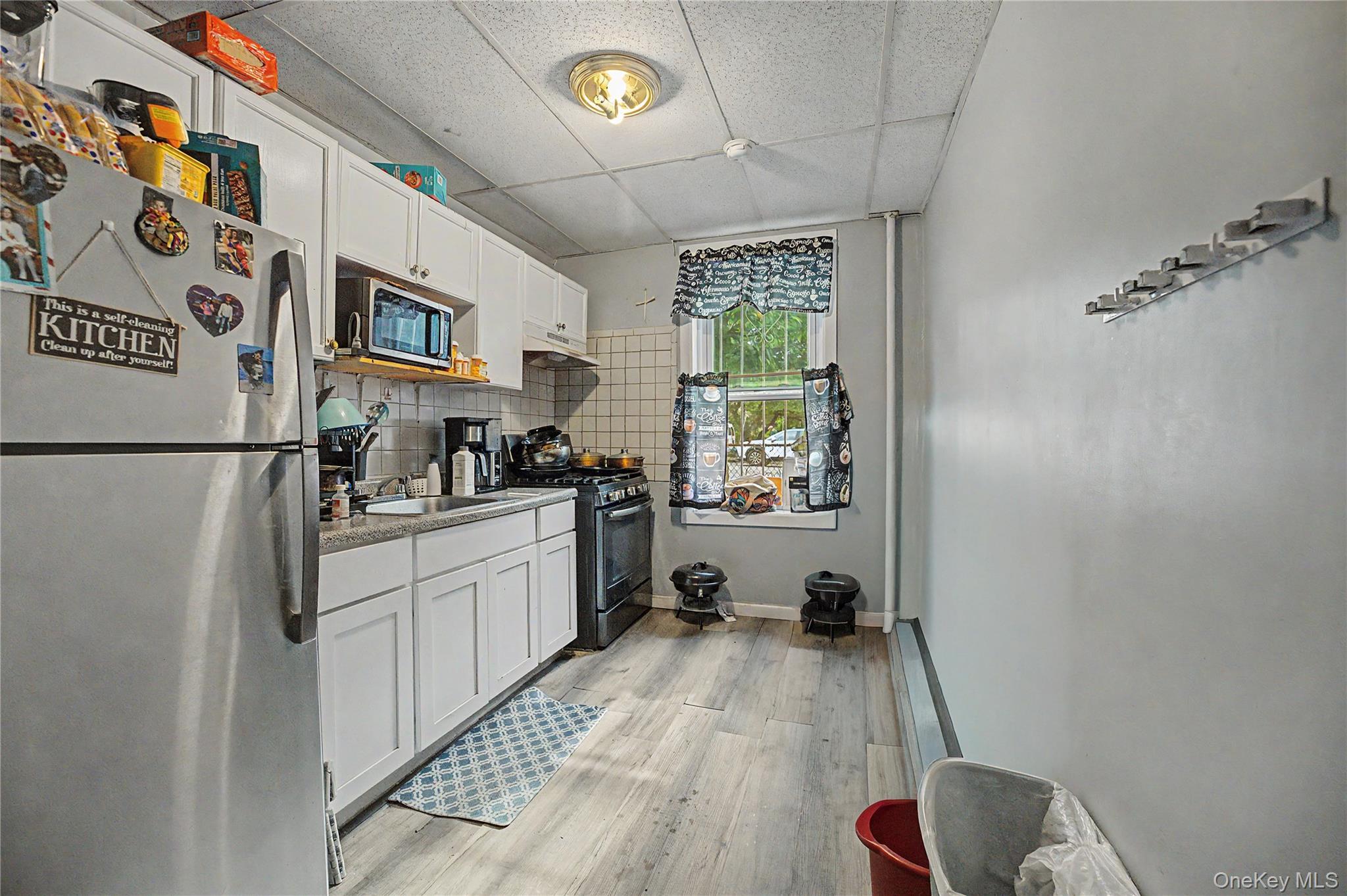 Single Family E 172nd Street  Bronx, NY 10472, MLS-1028415-16