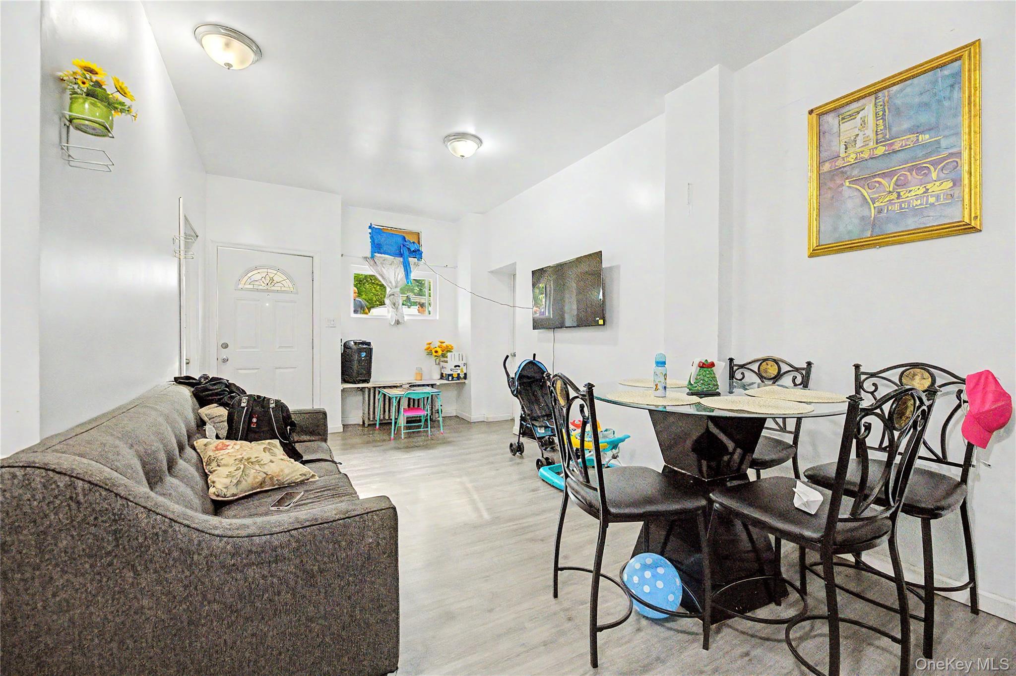 Single Family E 172nd Street  Bronx, NY 10472, MLS-1028415-22