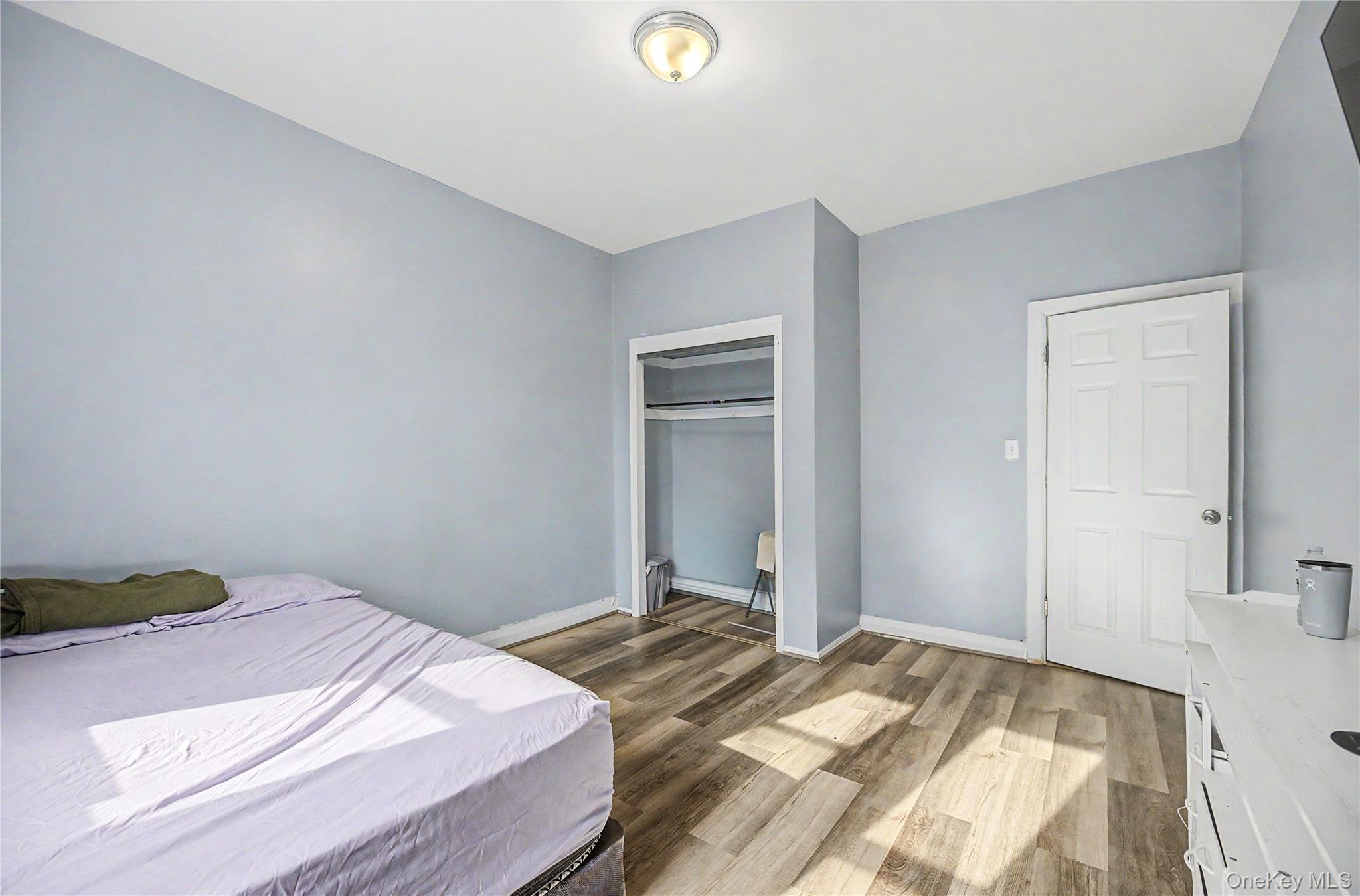 Single Family E 172nd Street  Bronx, NY 10472, MLS-1028415-29
