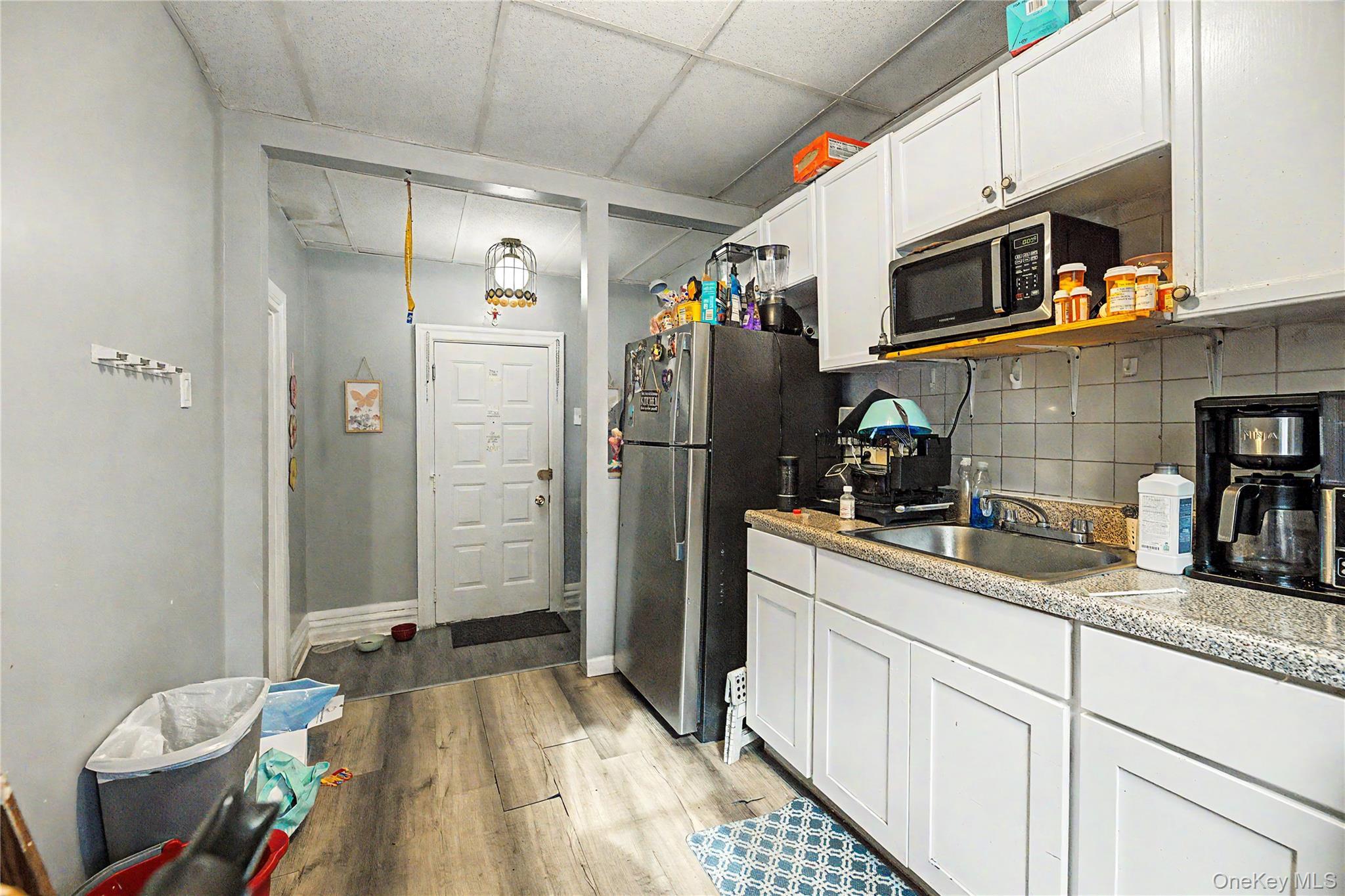 Single Family E 172nd Street  Bronx, NY 10472, MLS-1028415-31