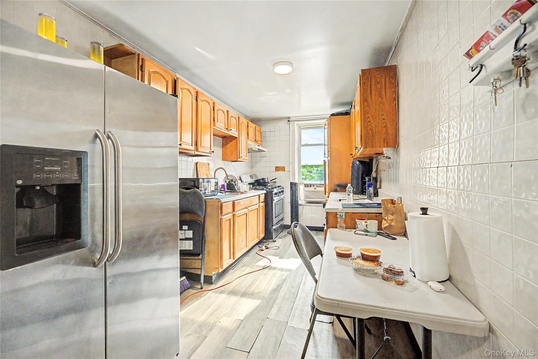 Single Family E 172nd Street  Bronx, NY 10472, MLS-1028415-33