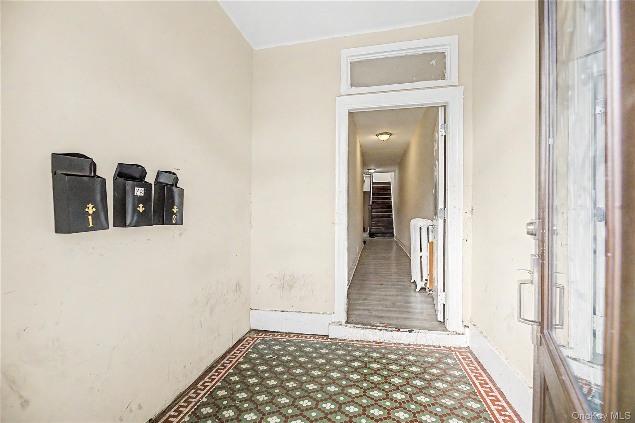 Single Family E 172nd Street  Bronx, NY 10472, MLS-1028415-7