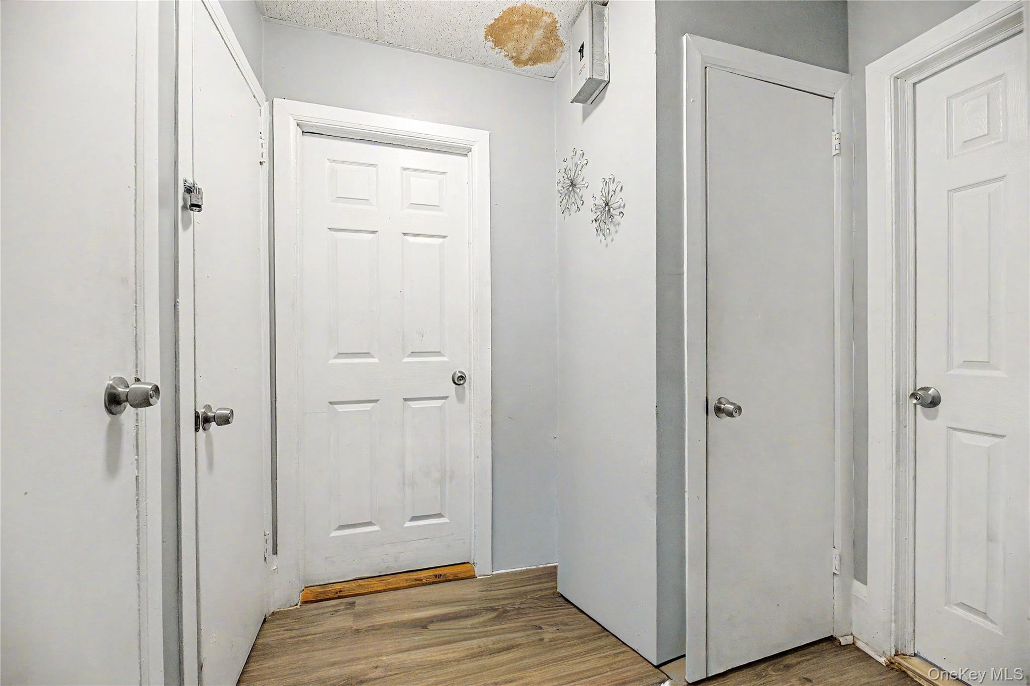 Single Family E 172nd Street  Bronx, NY 10472, MLS-1028415-9