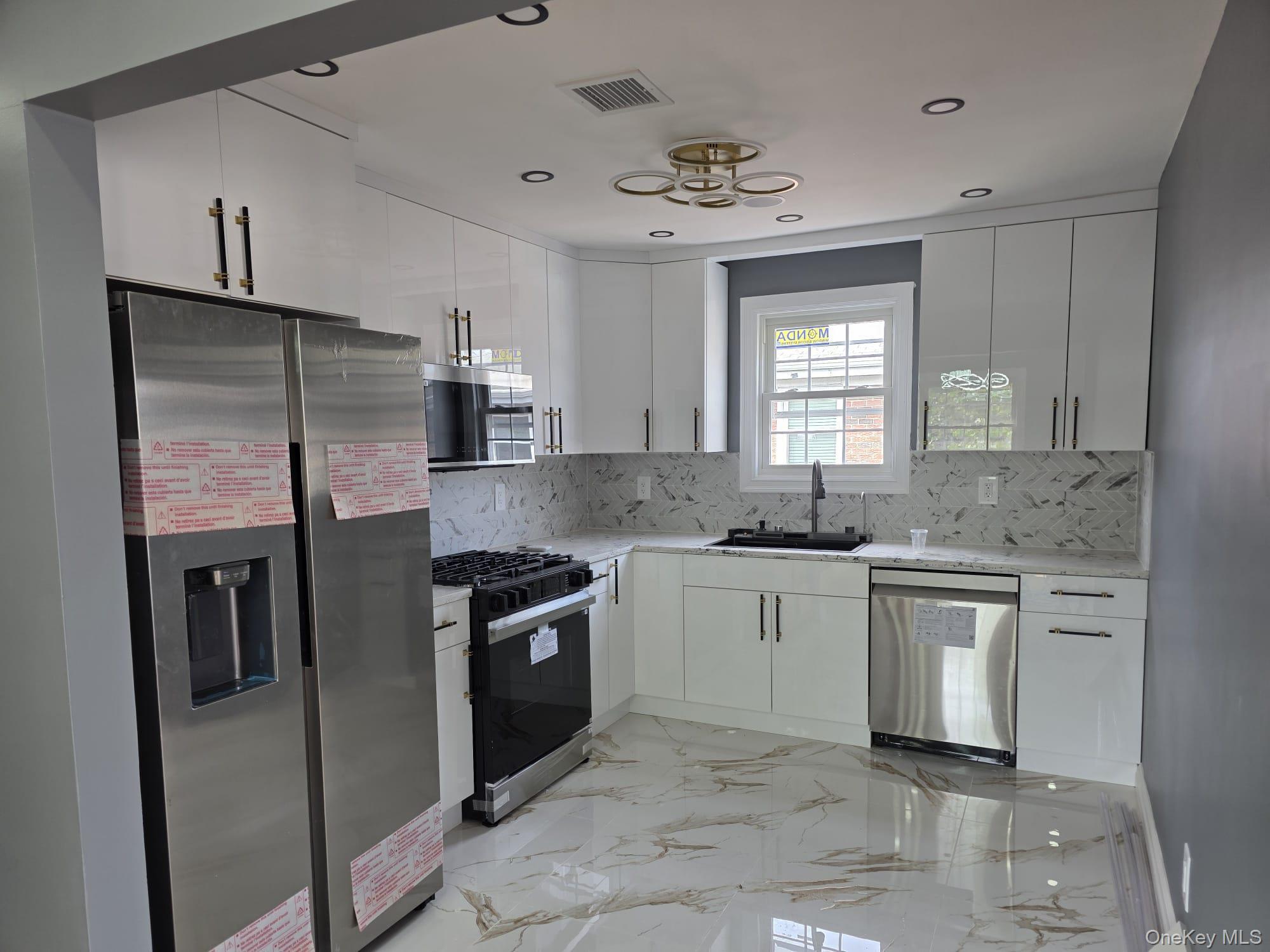 Single Family 180th Street Queens, NY 11434, MLS-1028435-23