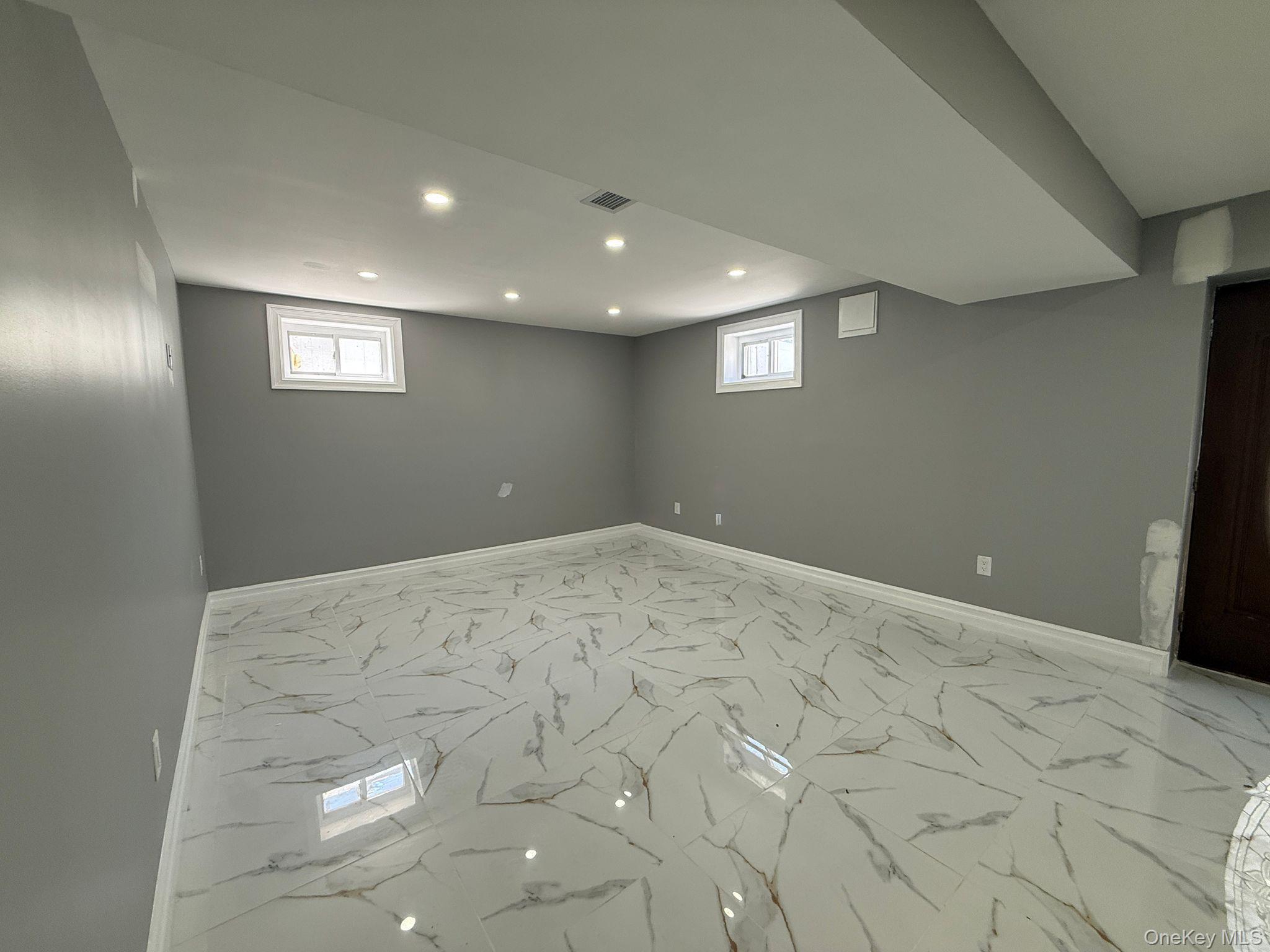 Single Family 180th Street Queens, NY 11434, MLS-1028435-34