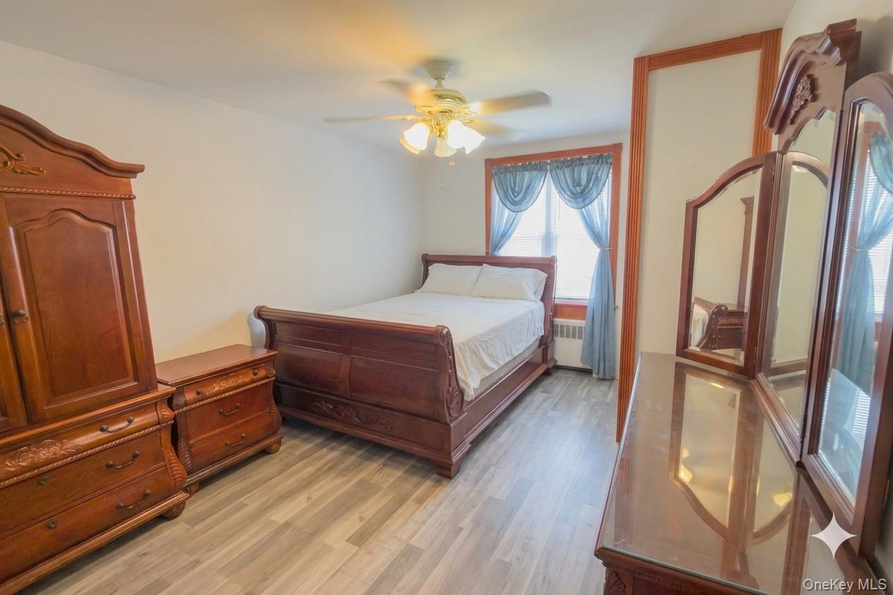 Single Family Colden Avenue Bronx, NY 10469, MLS-1028537-13