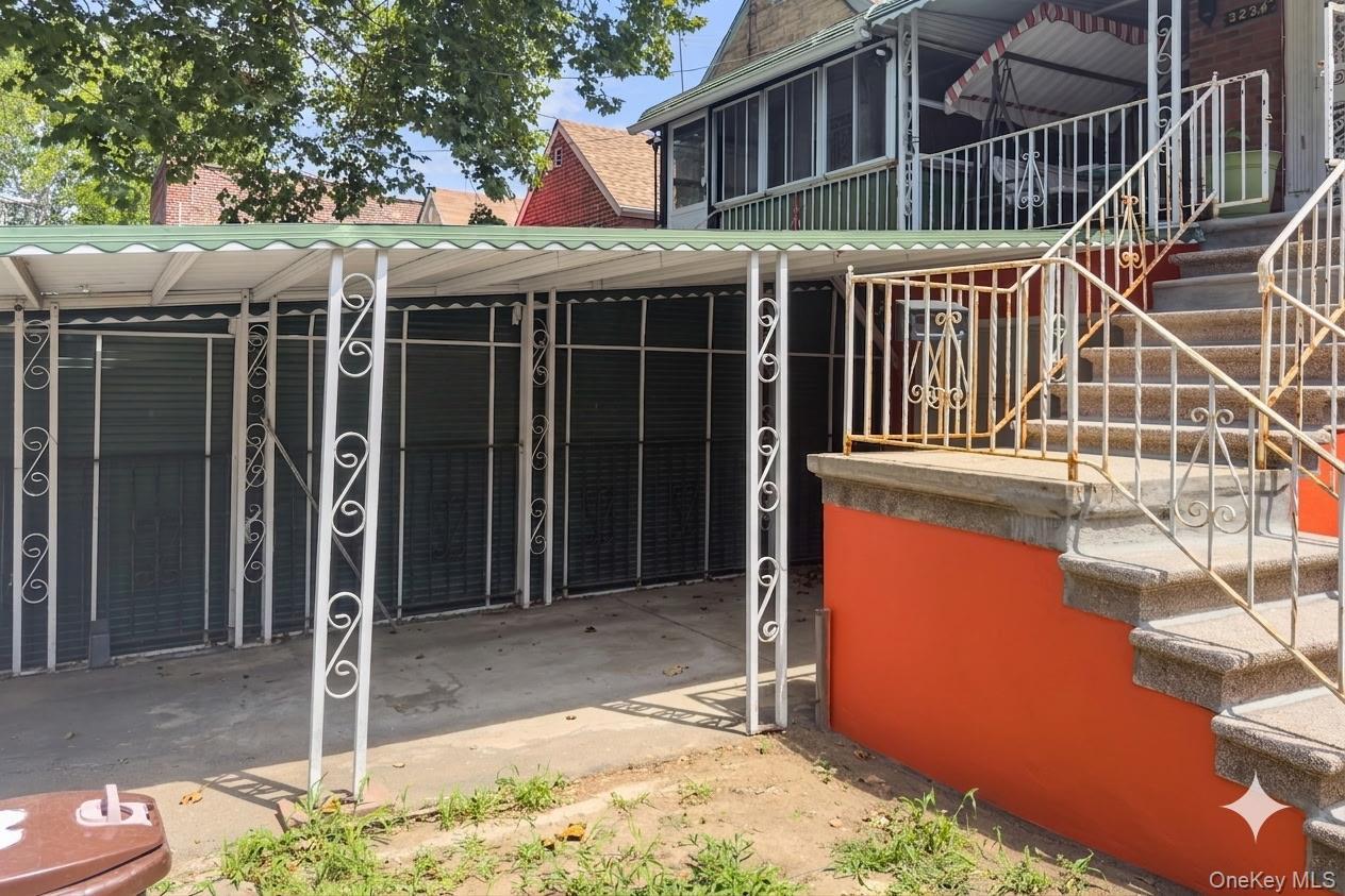 Single Family Colden Avenue Bronx, NY 10469, MLS-1028537-3
