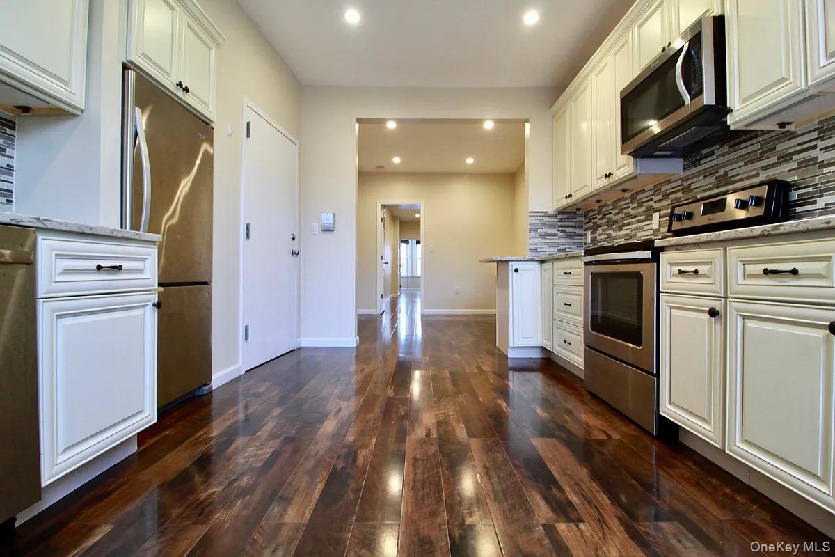 Single Family Russell Street Brooklyn, NY 11222, MLS-1028547-3