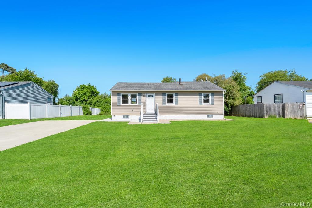 Single Family Provost Avenue Suffolk County, NY 11713, MLS-1028556-3