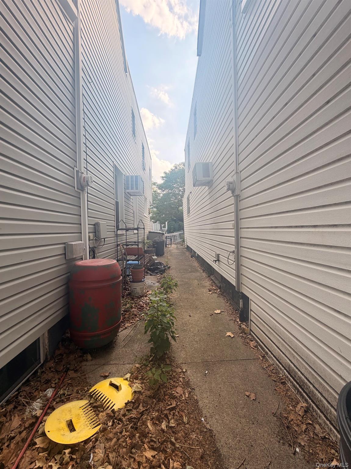 Single Family E 37th Street  Brooklyn, NY 11234, MLS-1028567-4