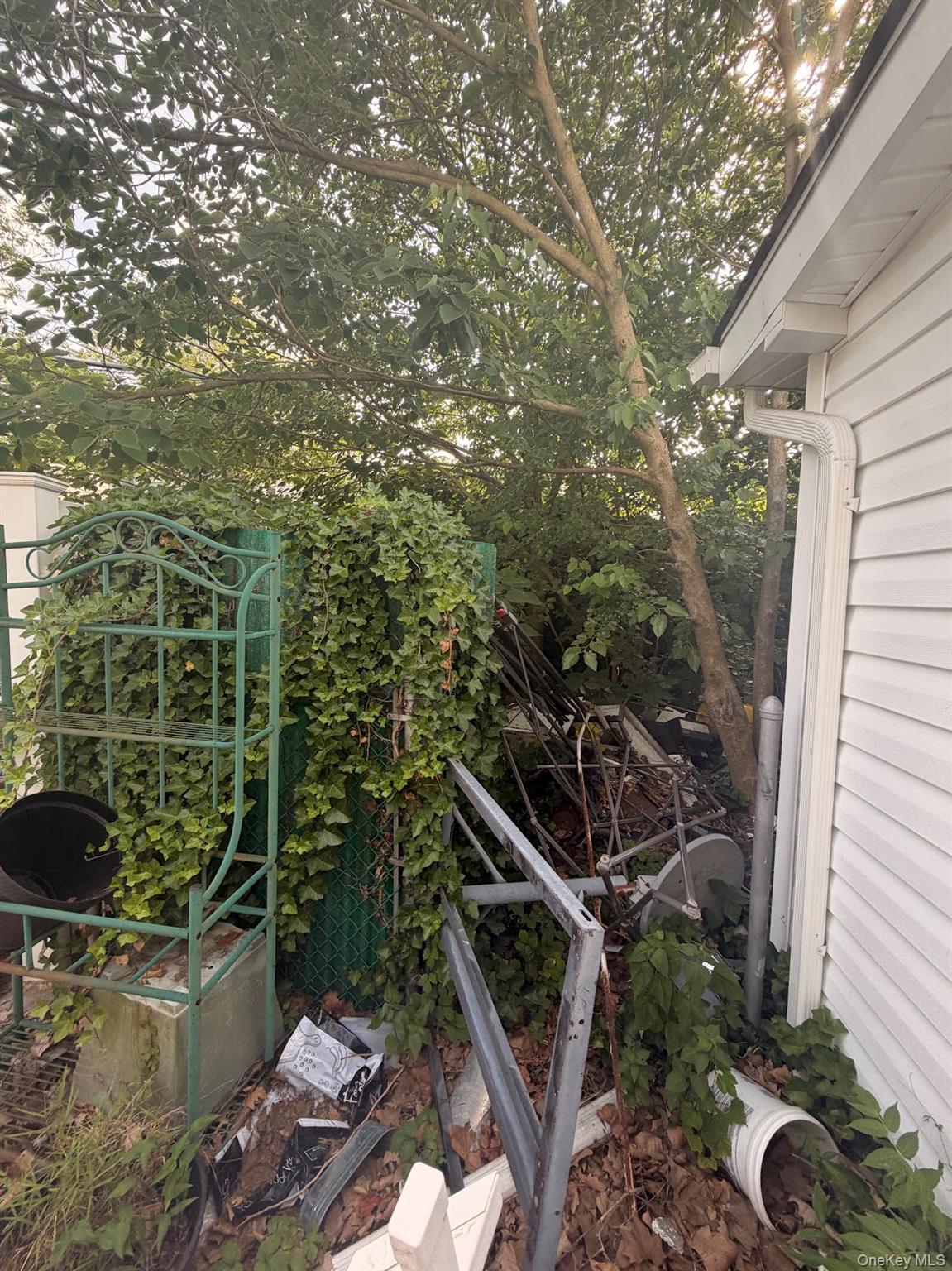 Single Family E 37th Street  Brooklyn, NY 11234, MLS-1028567-6