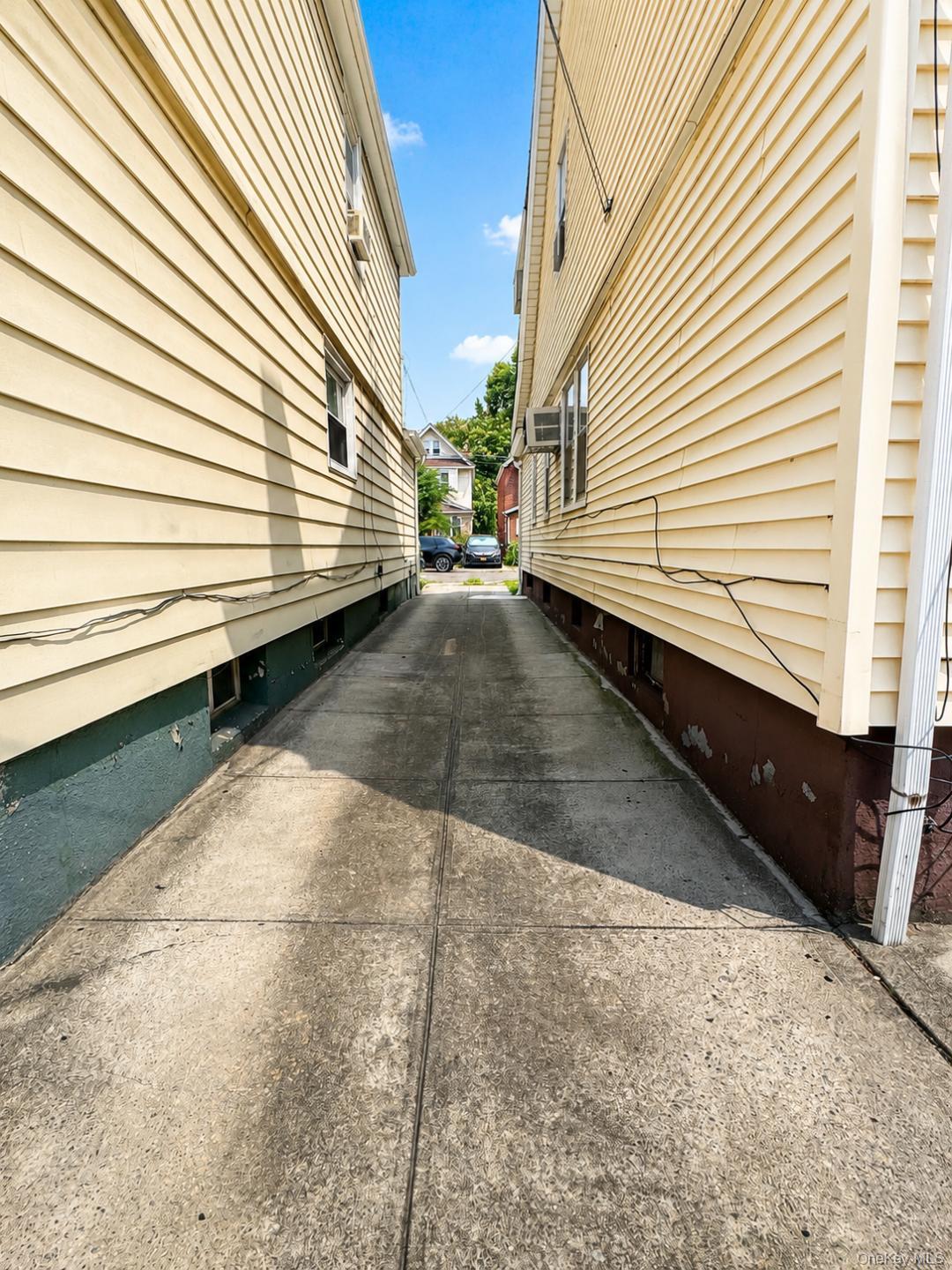Single Family 69th Avenue Queens, NY 11375, MLS-1028582-4