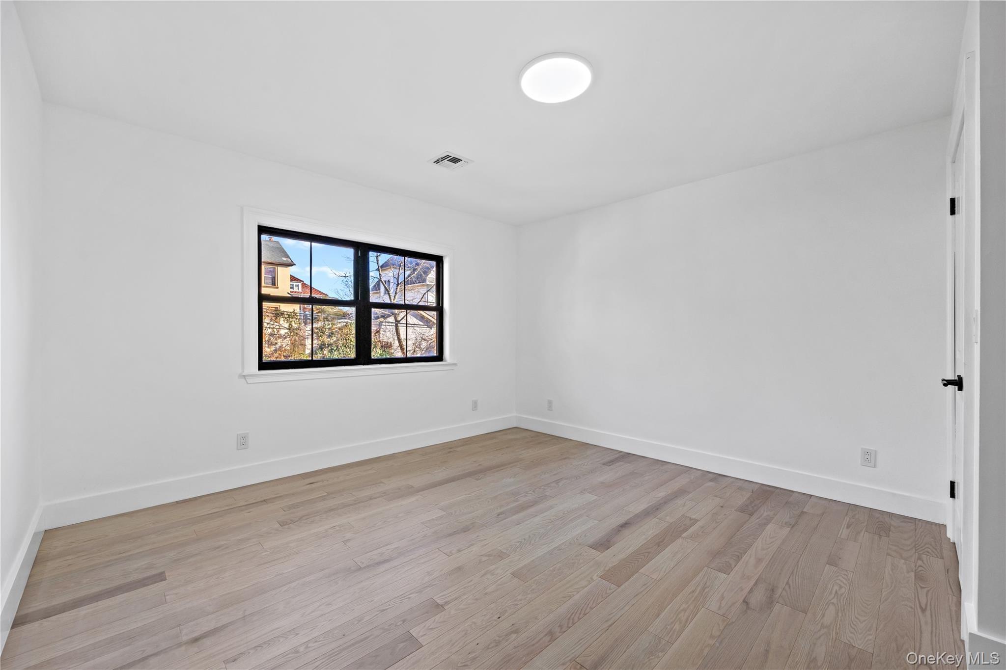 Single Family 153rd Street Queens, NY 11354, MLS-1028585-18