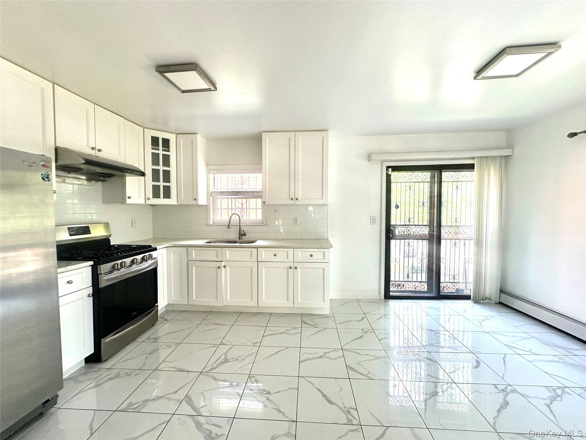 Single Family Ketch Court Queens, NY 11356, MLS-1028587-4