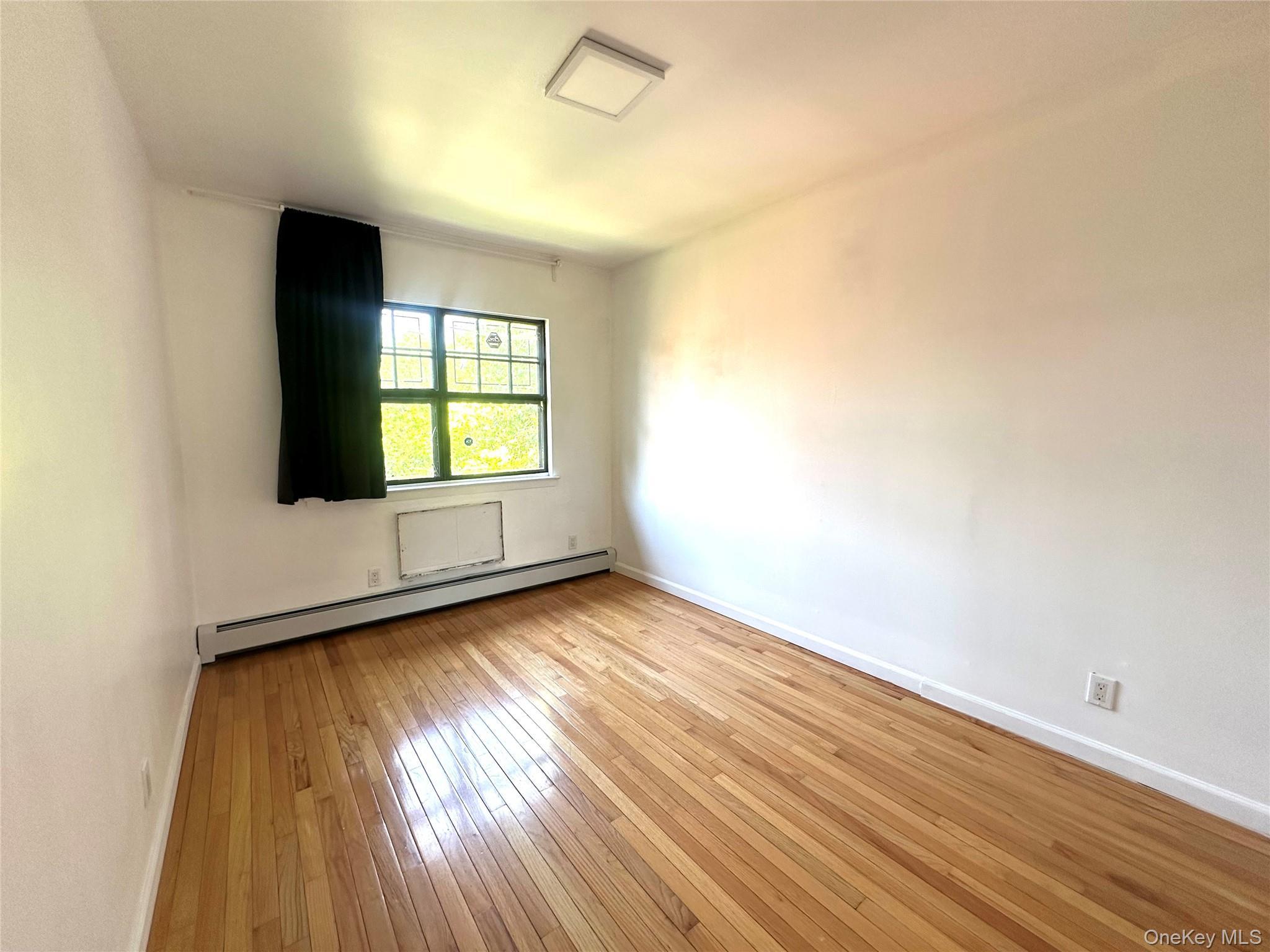 Single Family Ketch Court Queens, NY 11356, MLS-1028587-9