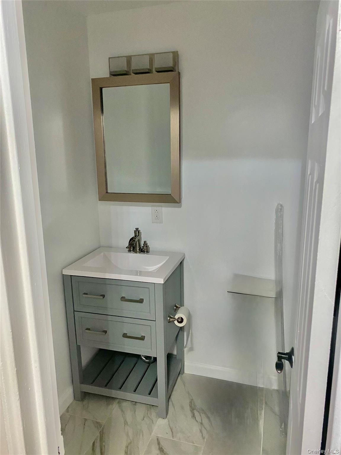 Single Family E 52nd Street Brooklyn, NY 11234, MLS-1028592-10