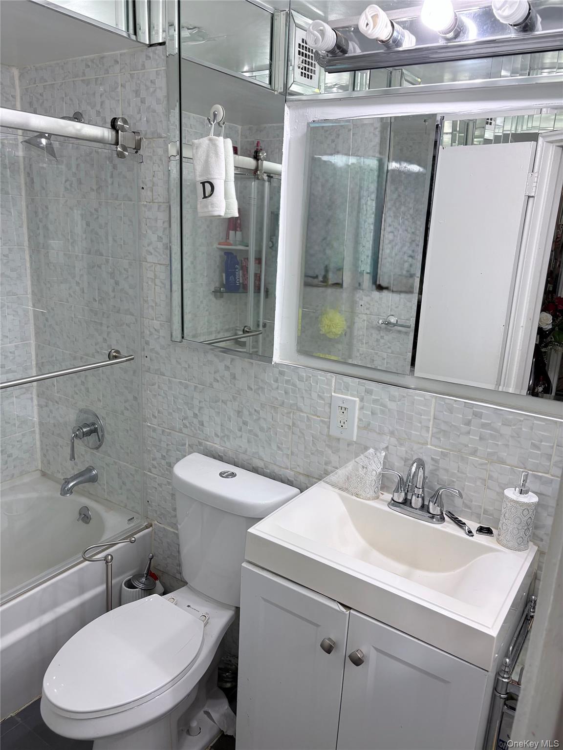 Single Family E 52nd Street Brooklyn, NY 11234, MLS-1028592-4