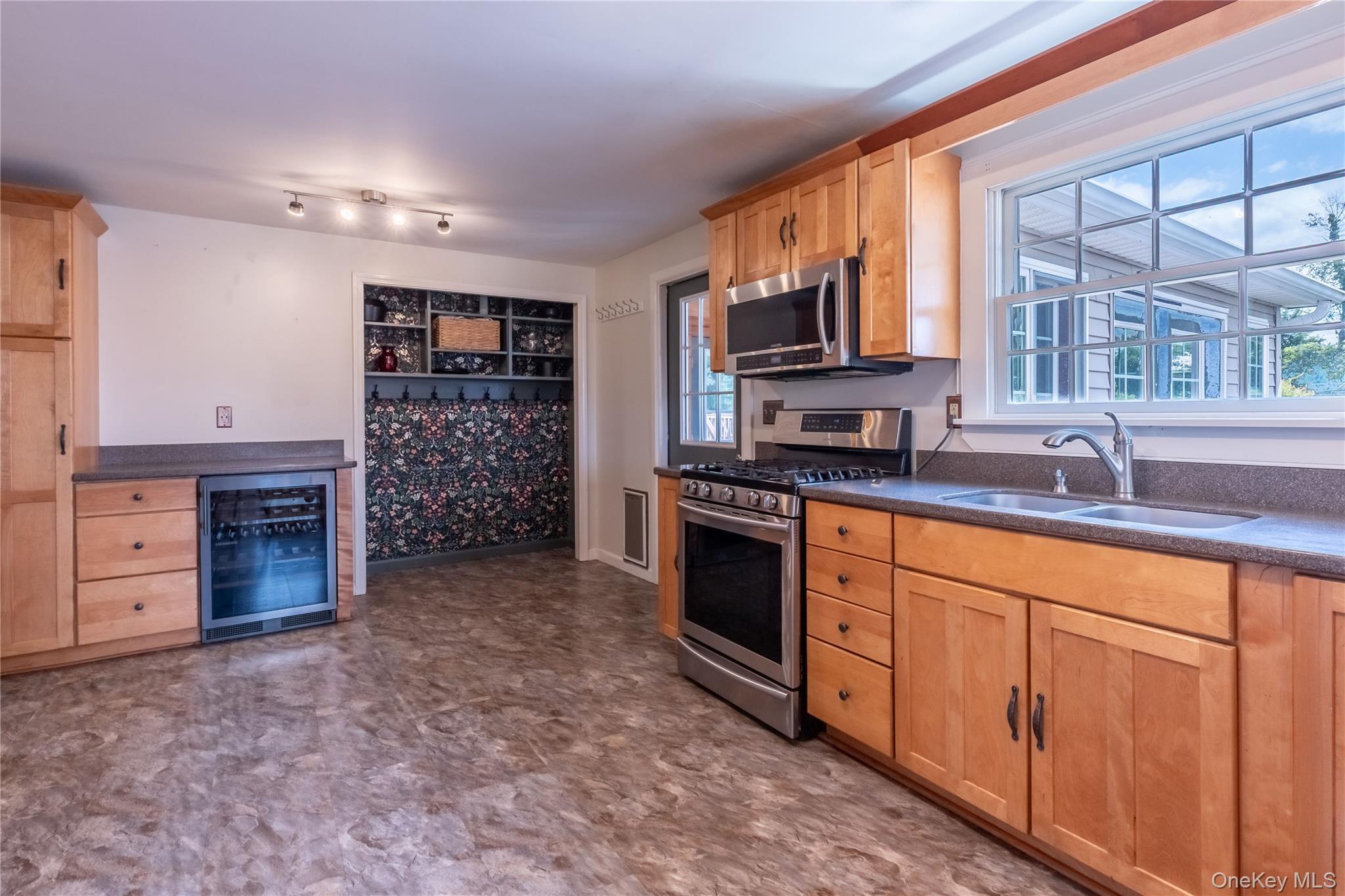 Single Family Gannon Road Out Of Area, NY 12028, MLS-1028687-13