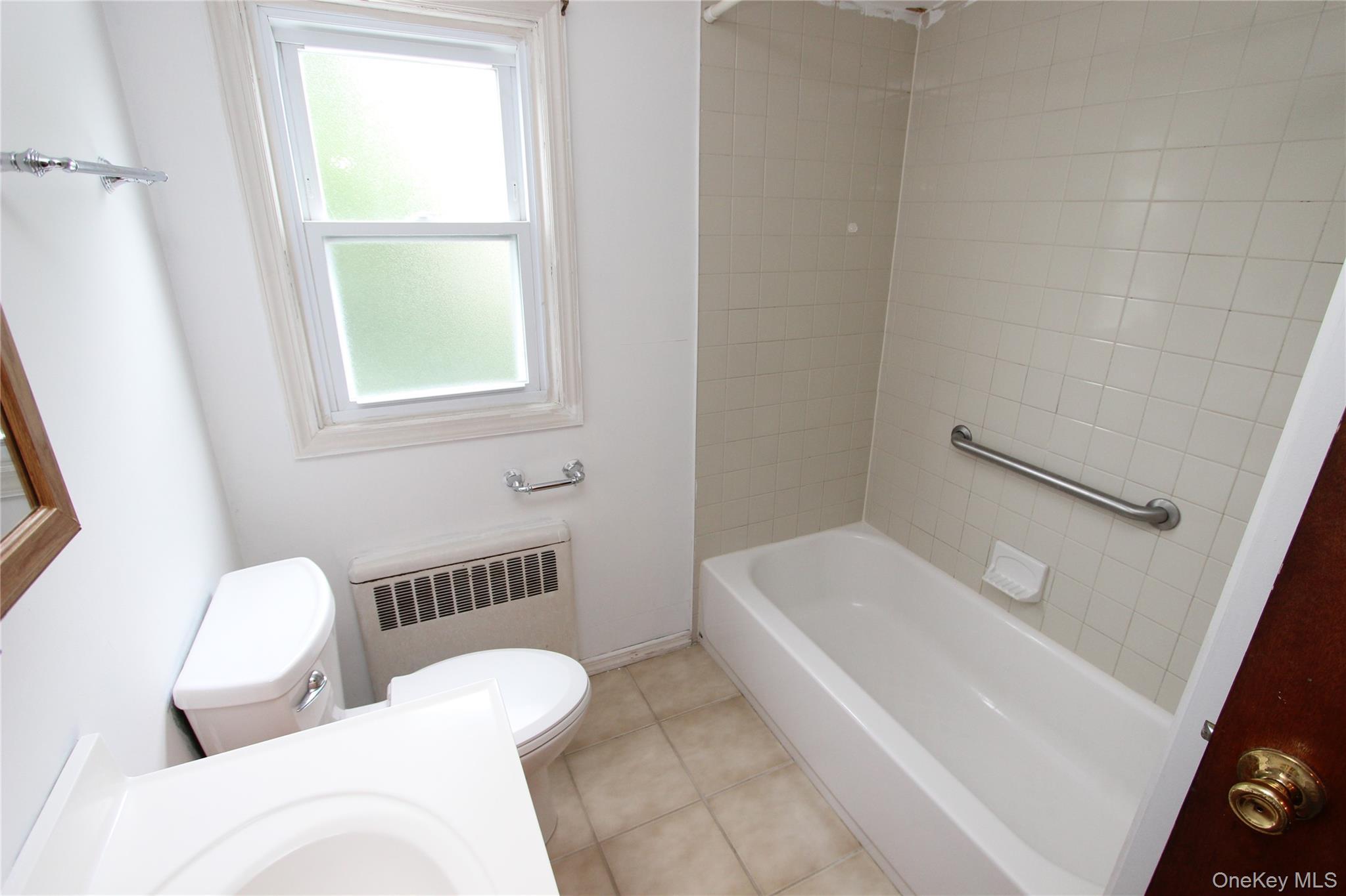 Single Family 5th Avenue S Suffolk County, NY 11746, MLS-1028695-12