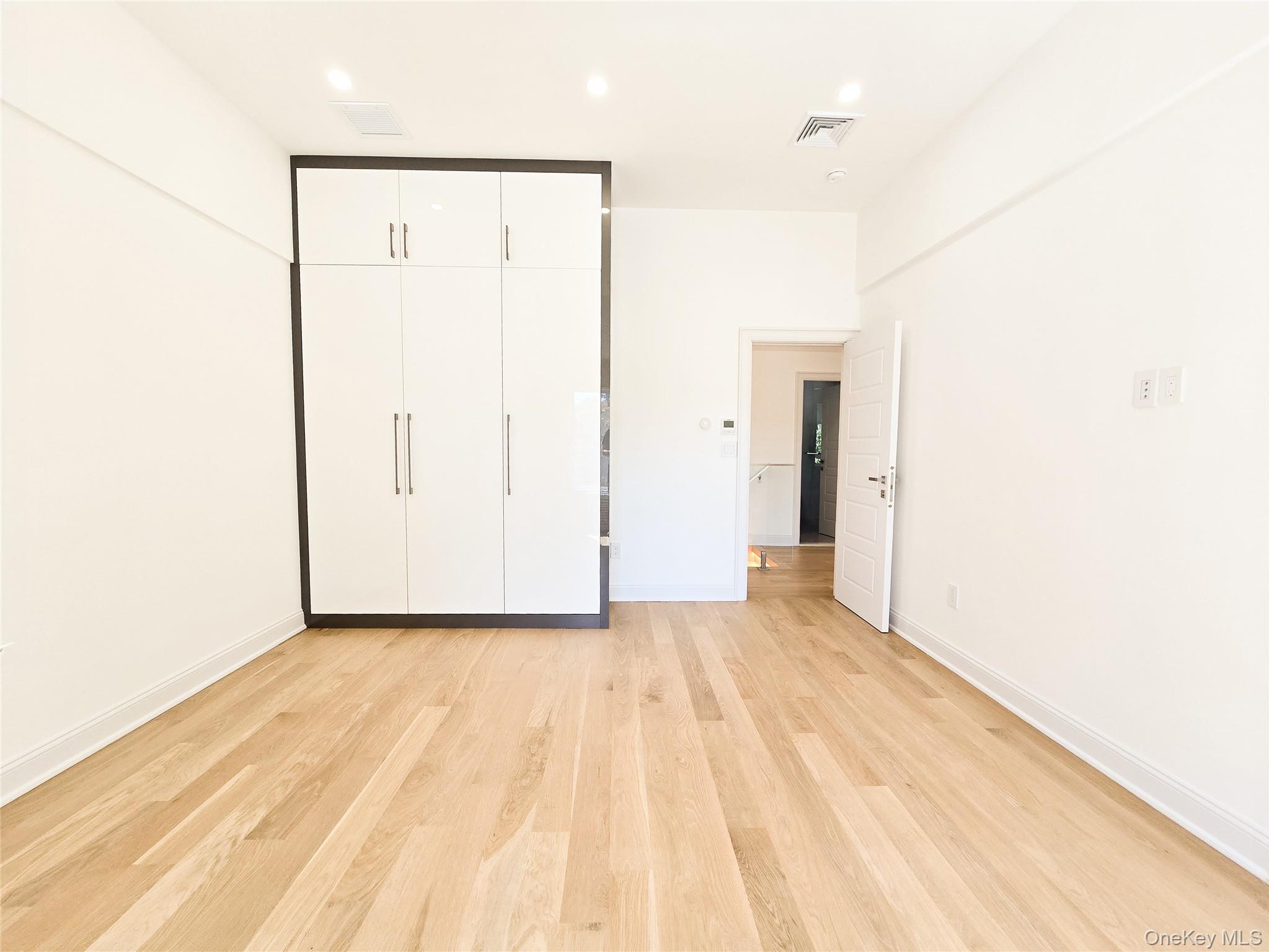 Single Family Annadale Lane Queens, NY 11362, MLS-1028697-33