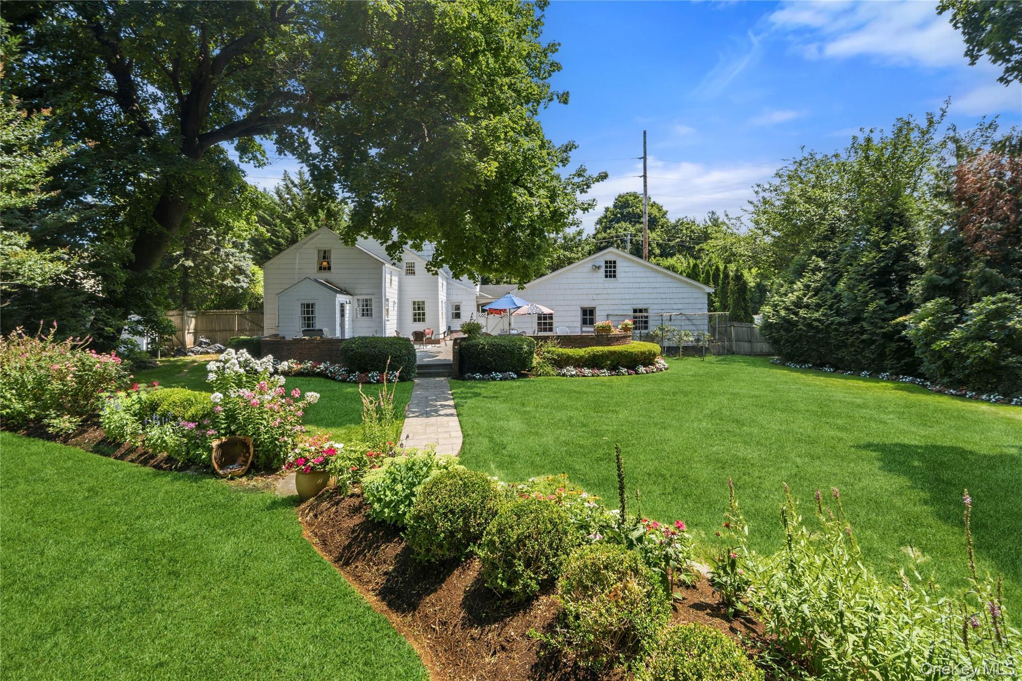 Single Family Berry Hill Road Nassau County, NY 11791, MLS-1028701-33