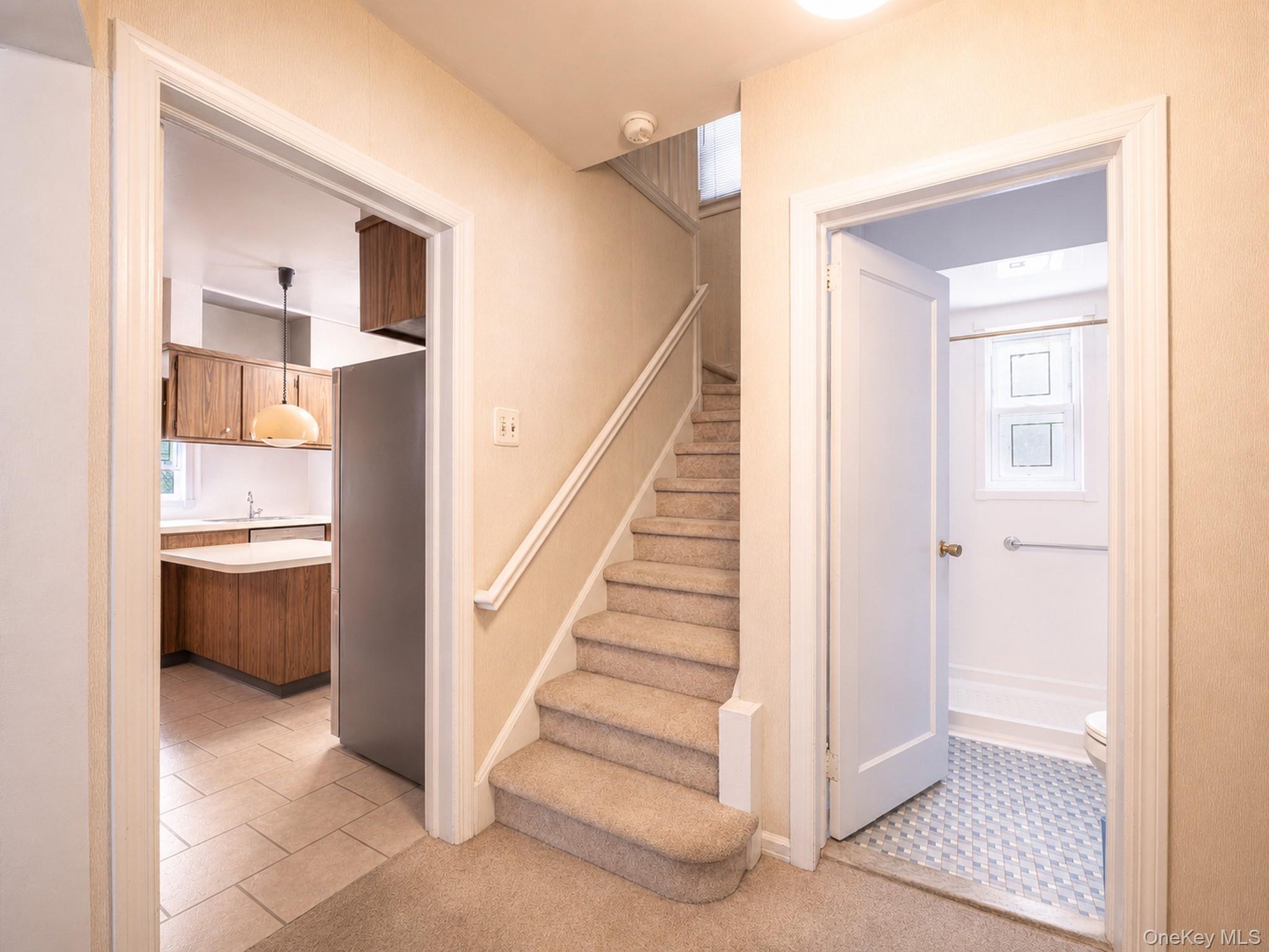 Single Family 172nd Street Queens, NY 11366, MLS-1028713-15